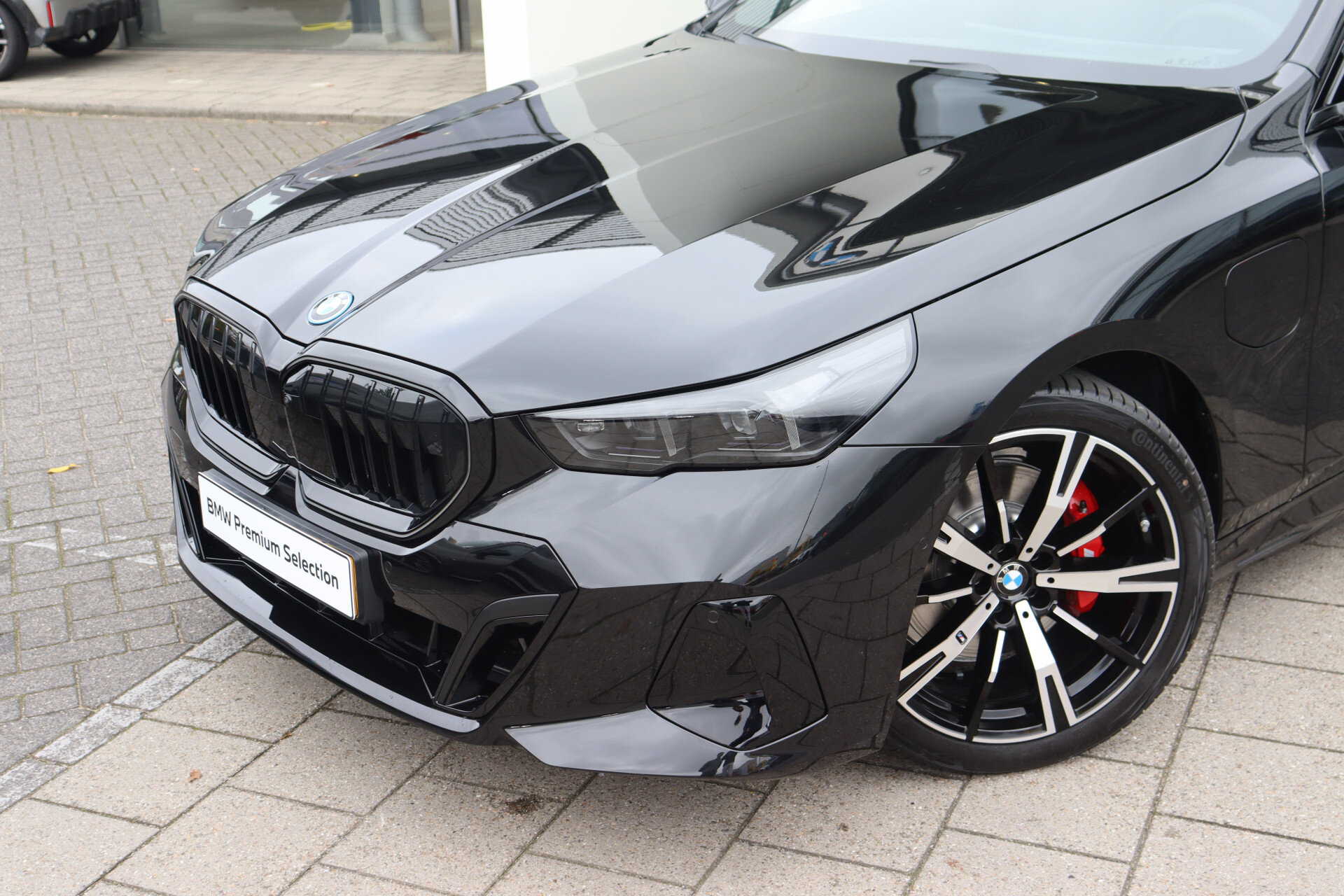 BMW 5 Serie Touring 530e High Executive M Sport Automaat - Afbeelding 2