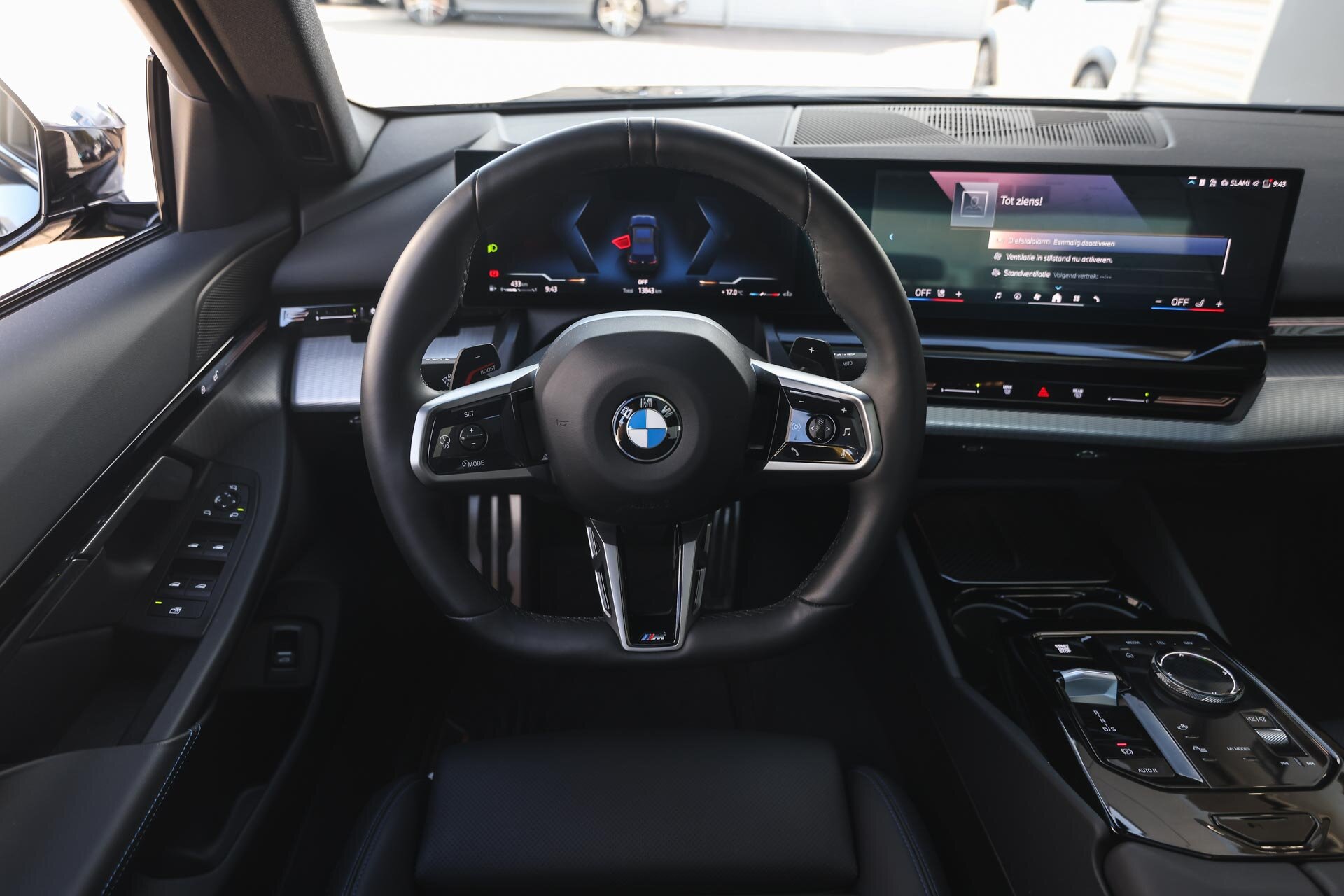 BMW 5 Serie 520i M Sport Automaat - Afbeelding 3