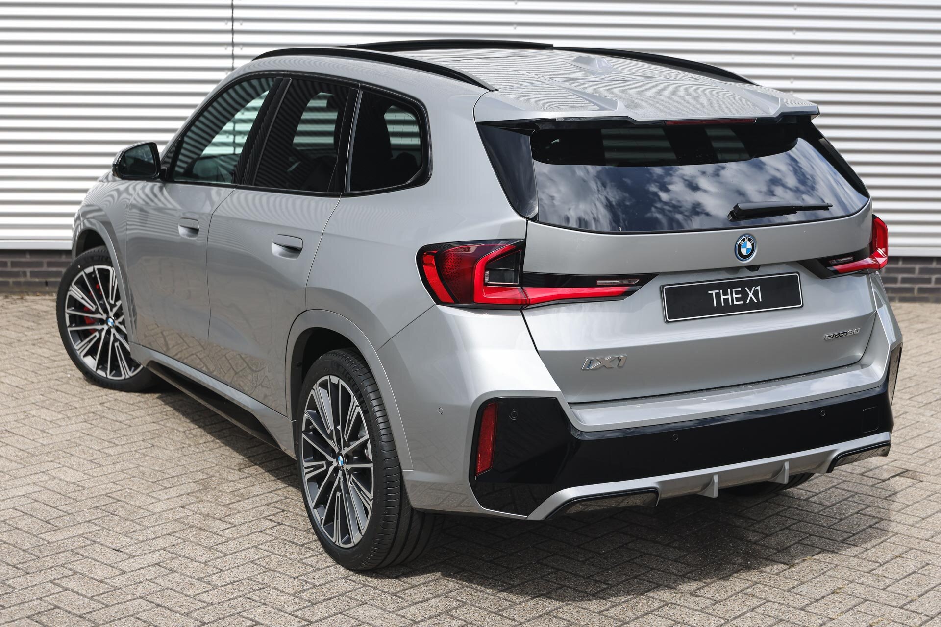 BMW iX1 eDrive20 High Executive M Sport - Afbeelding 2