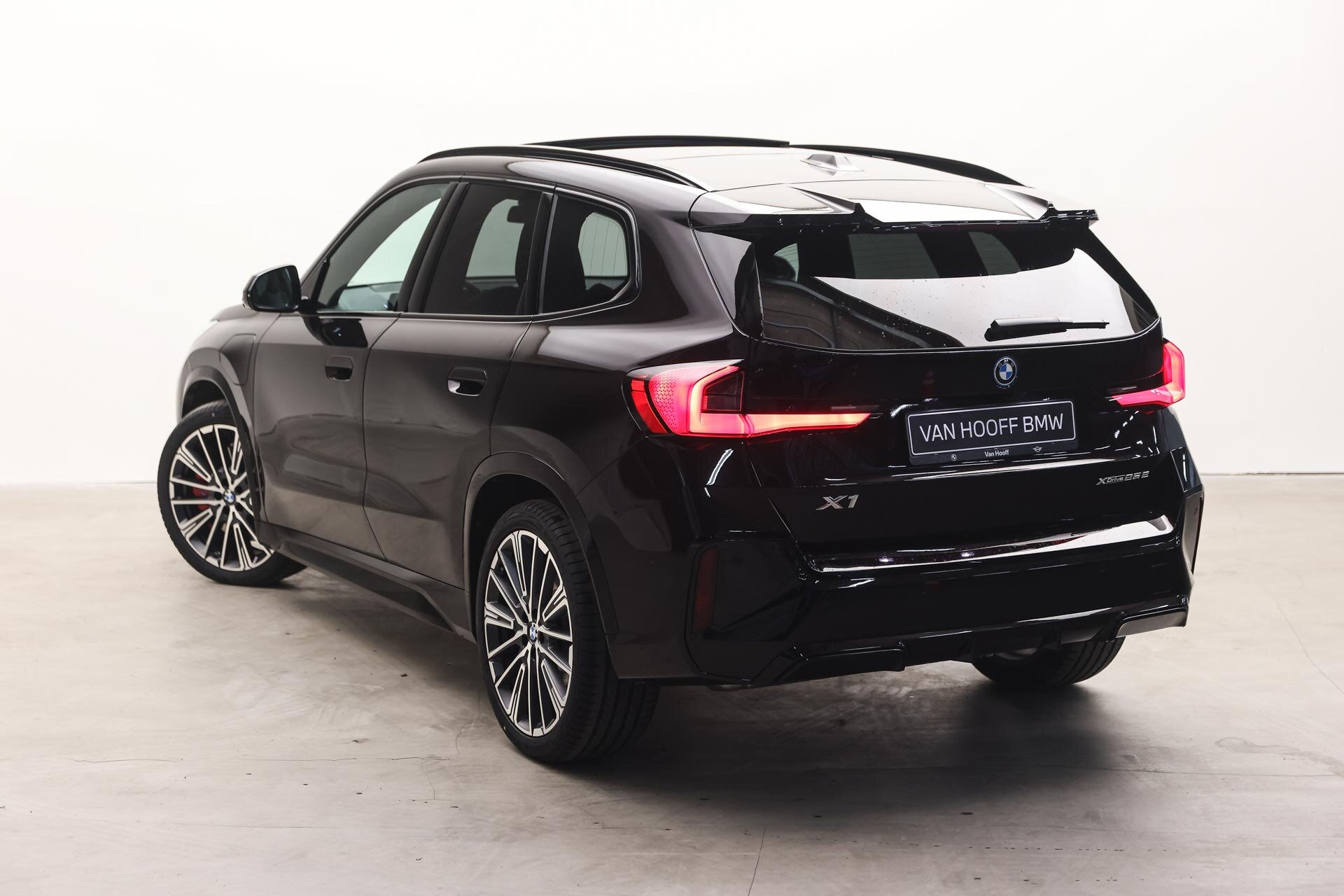 BMW X1 xDrive25e High Executive M Sport Automaat - Afbeelding 2