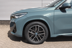 BMW iX1 eDrive20 M Sport - Afbeelding 4