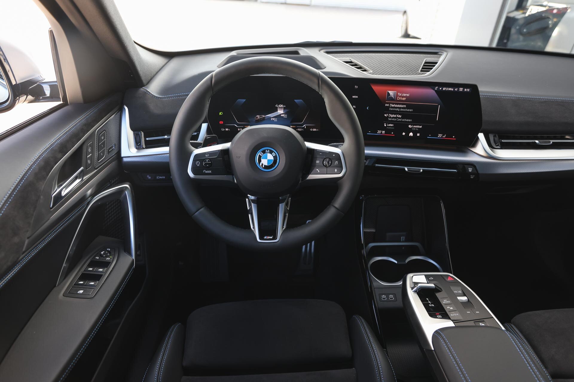BMW iX2 eDrive20 High Executive M Sport - Afbeelding 3