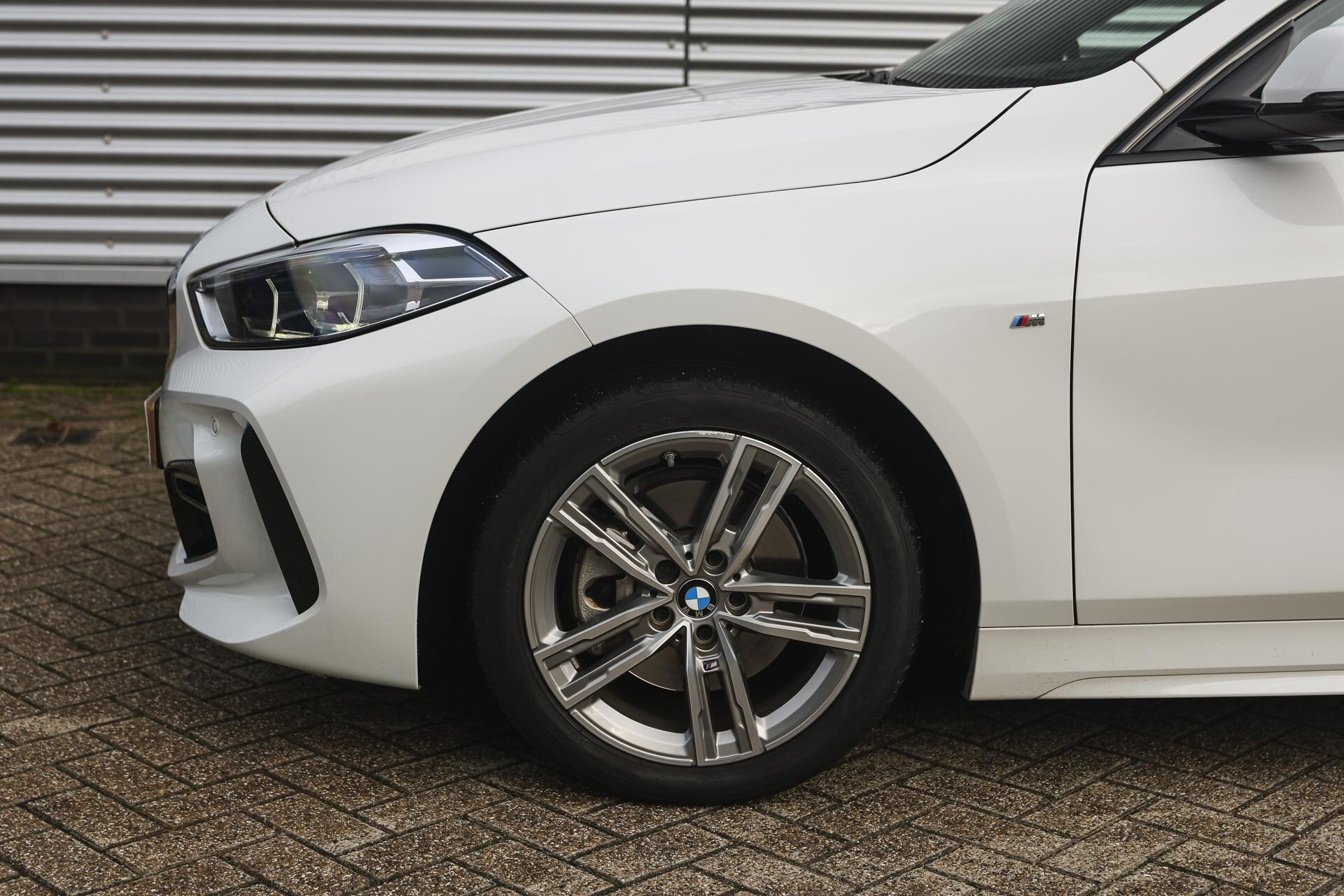 BMW 1 Serie 118i M Sport Automaat - Afbeelding 4