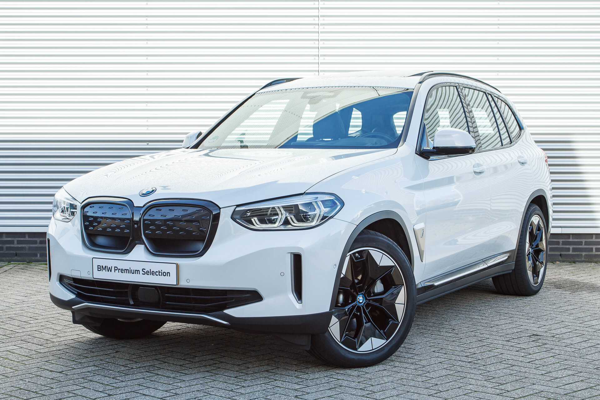 BMW iX3 High Executive