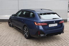 BMW 5 Serie Touring 550e xDrive M Sport Automaat - Afbeelding 2