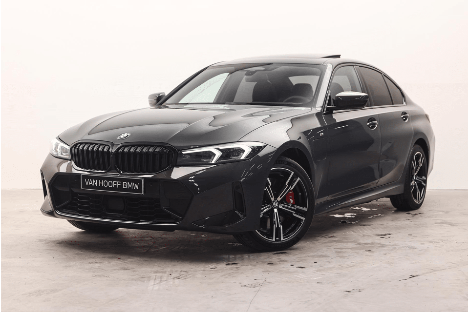 BMW 3 Serie 330e High Executive M Sport Automaat - Afbeelding 1