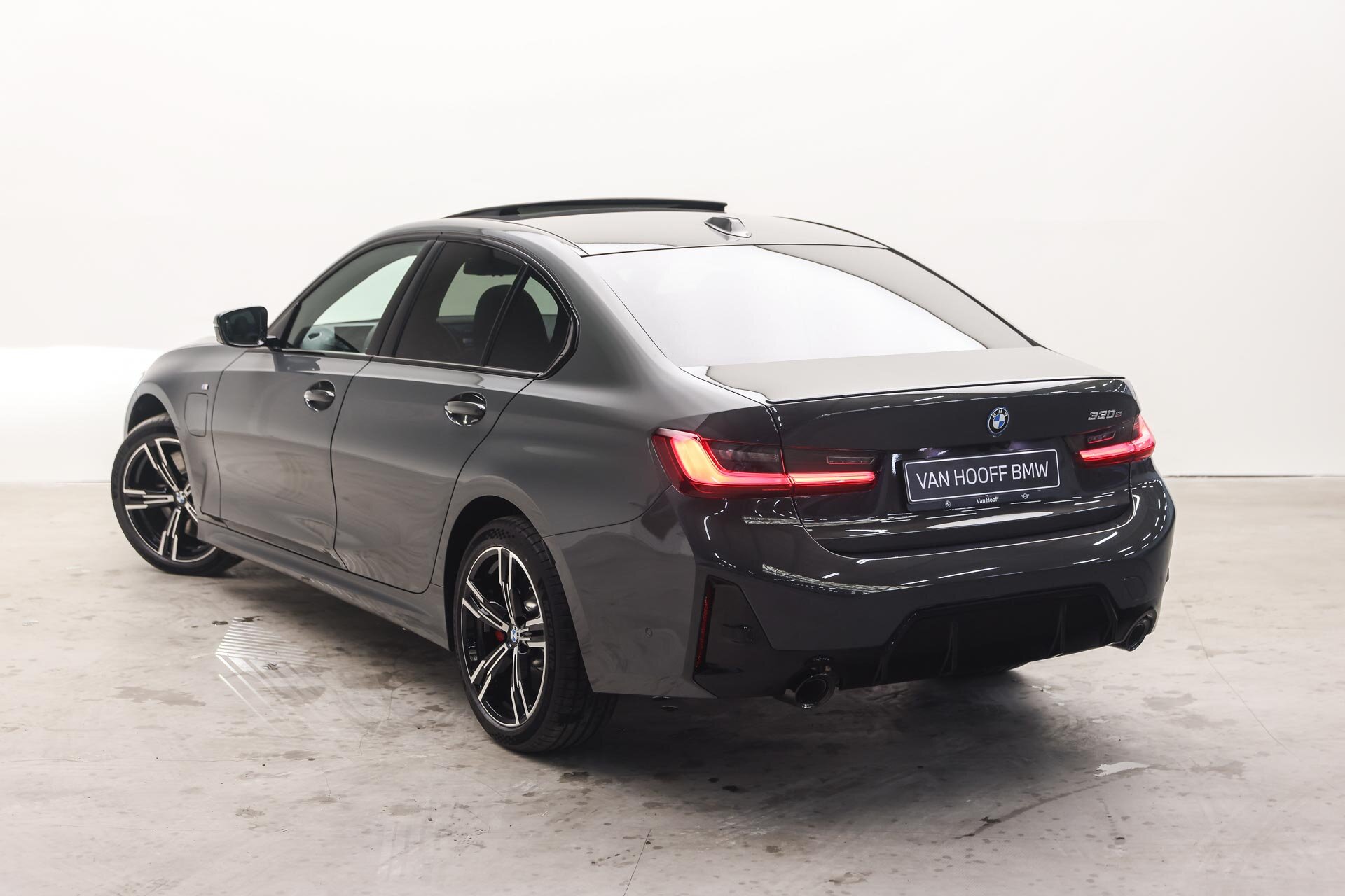 BMW 3 Serie 330e High Executive M Sport Automaat - Afbeelding 2