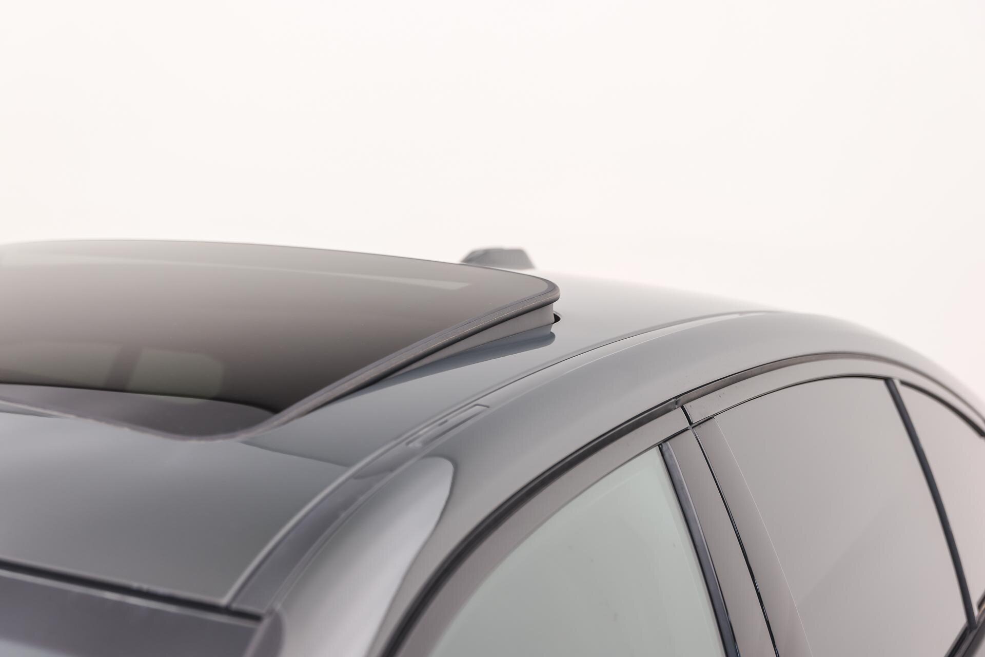 BMW 3 Serie 330e High Executive M Sport Automaat - Afbeelding 4