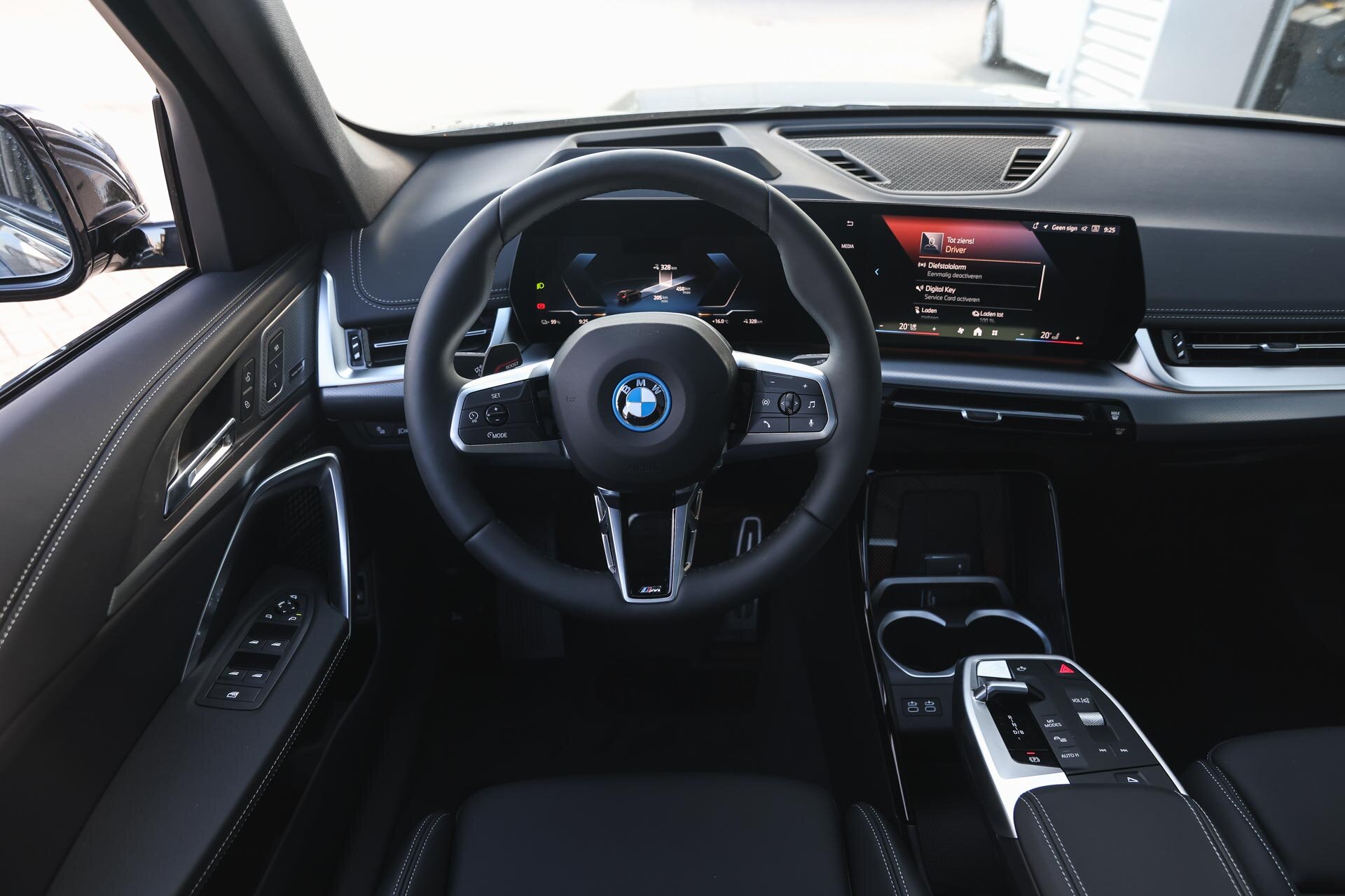 BMW iX1 eDrive20 M Sport - Afbeelding 3