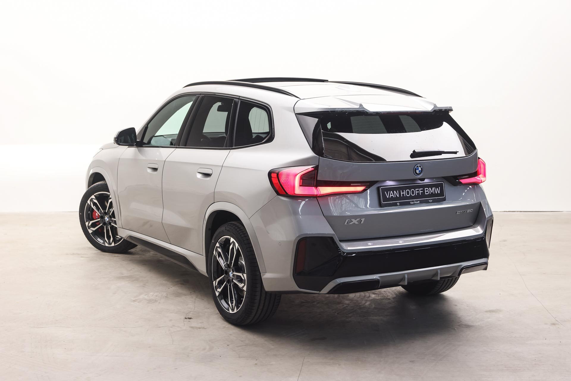 BMW iX1 eDrive20 High Executive M Sport - Afbeelding 2