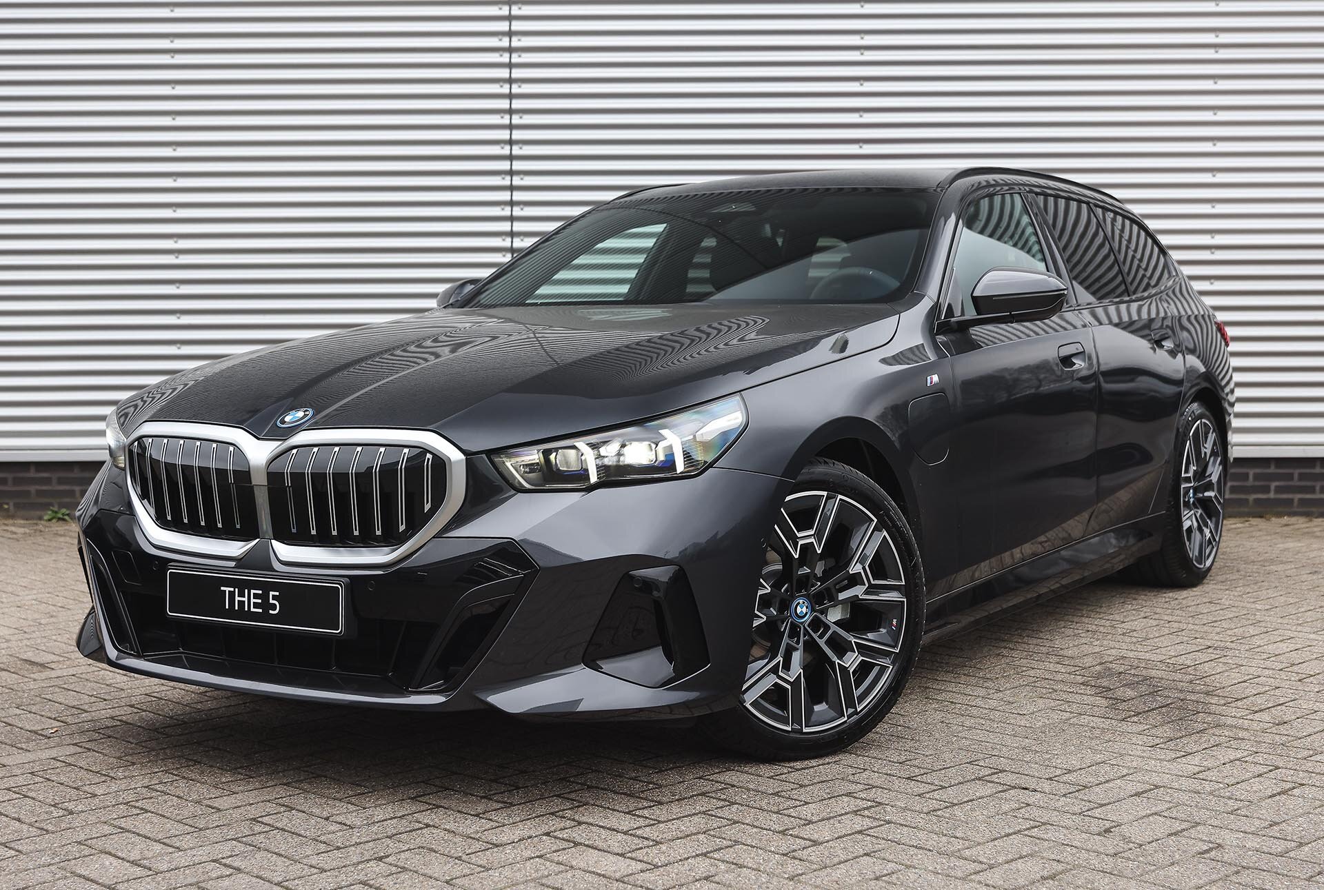 BMW 5 Serie Touring 530e M Sport Automaat - Afbeelding 1