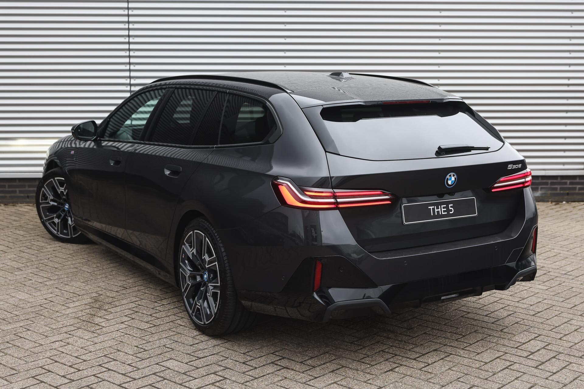 BMW 5 Serie Touring 530e M Sport Automaat - Afbeelding 2