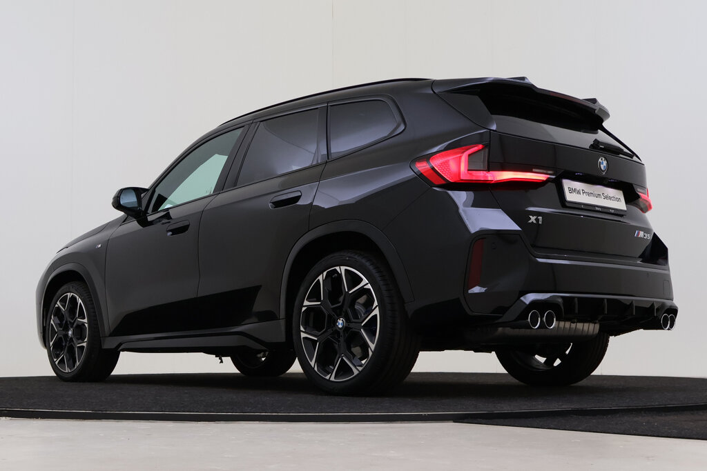 BMW X1 11