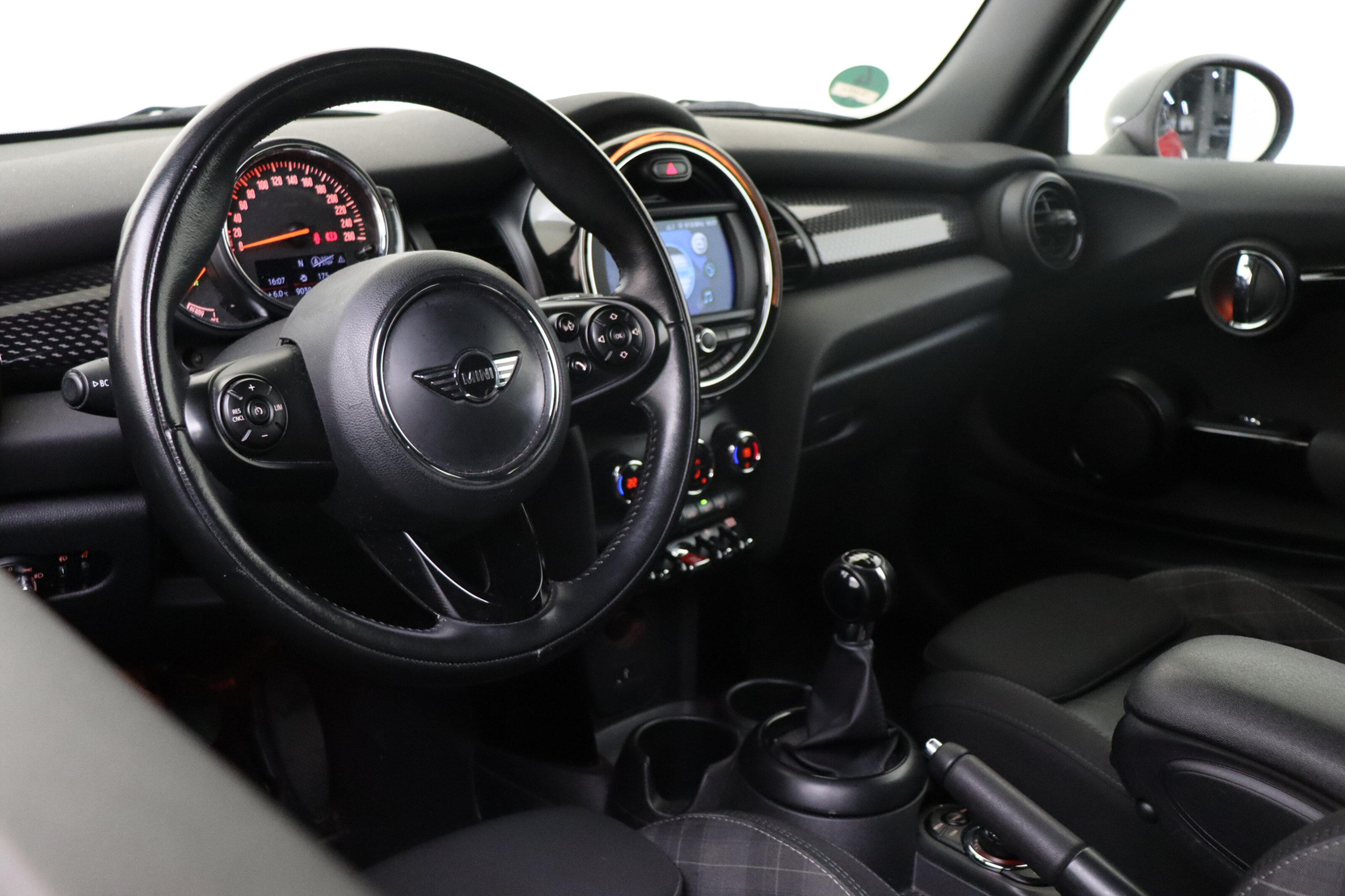 MINI Cooper S Hatchback Chili