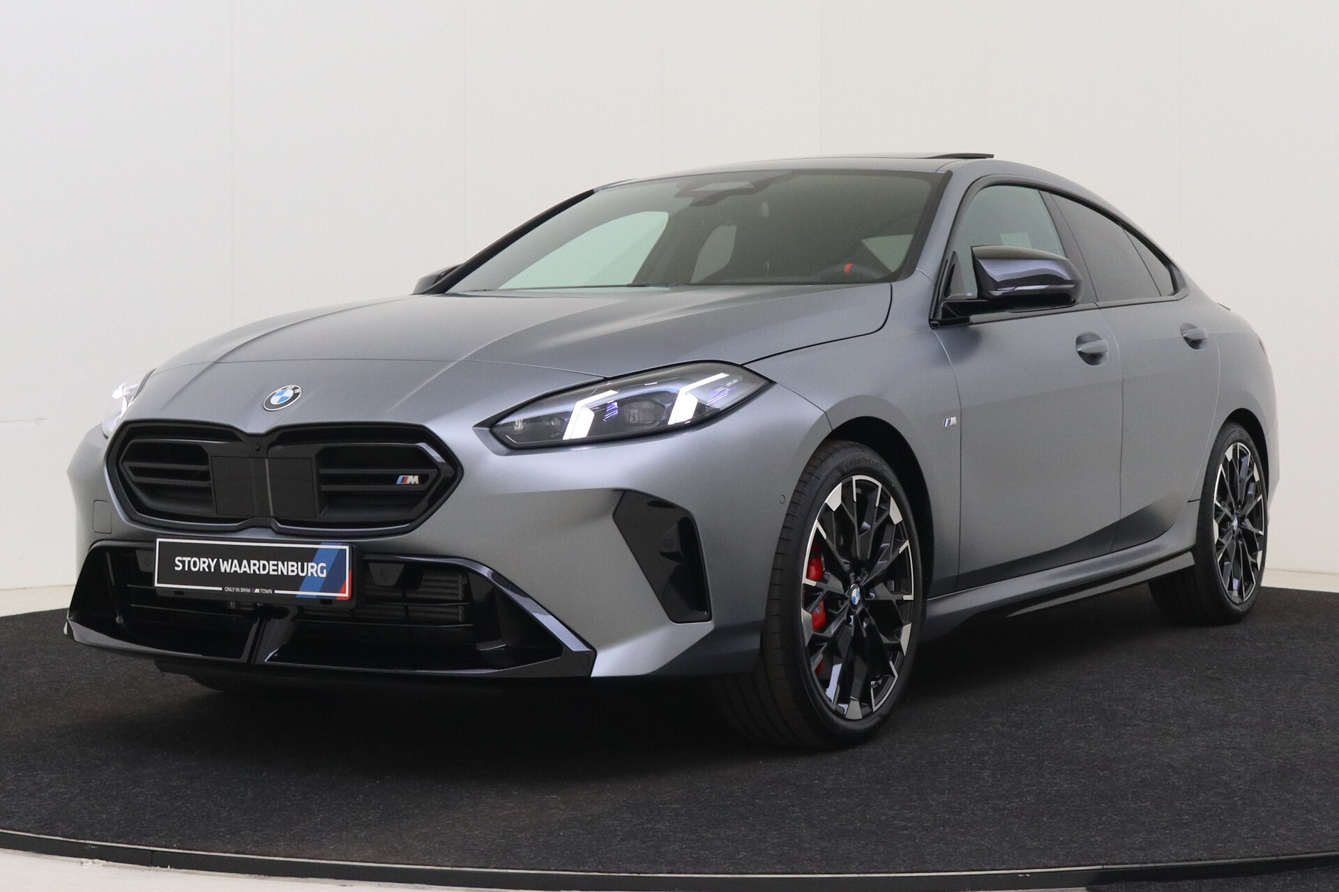 BMW 2 Serie Gran Coupé M235 xDrive High Executive Automaat