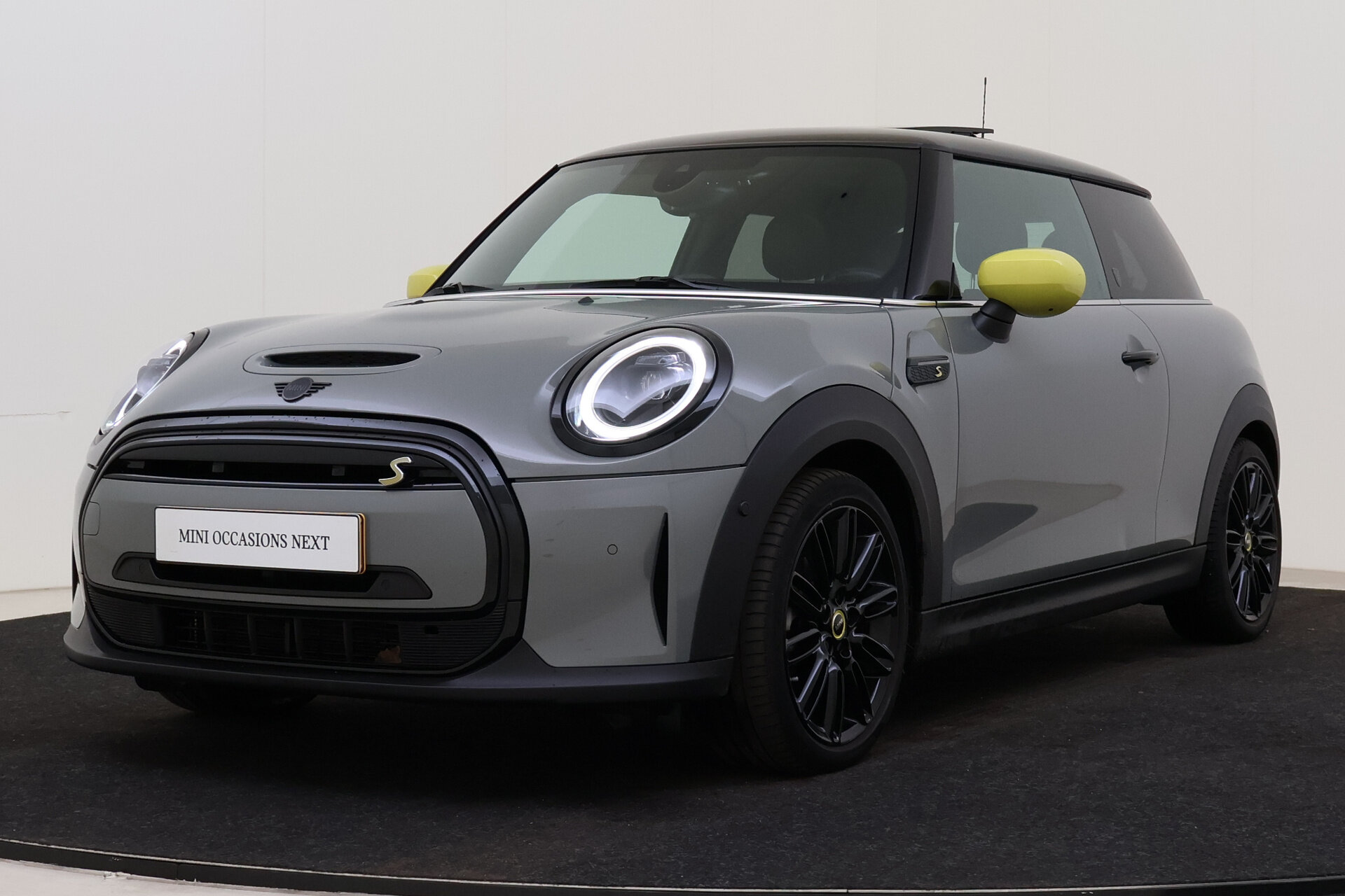 MINI Electric Yours