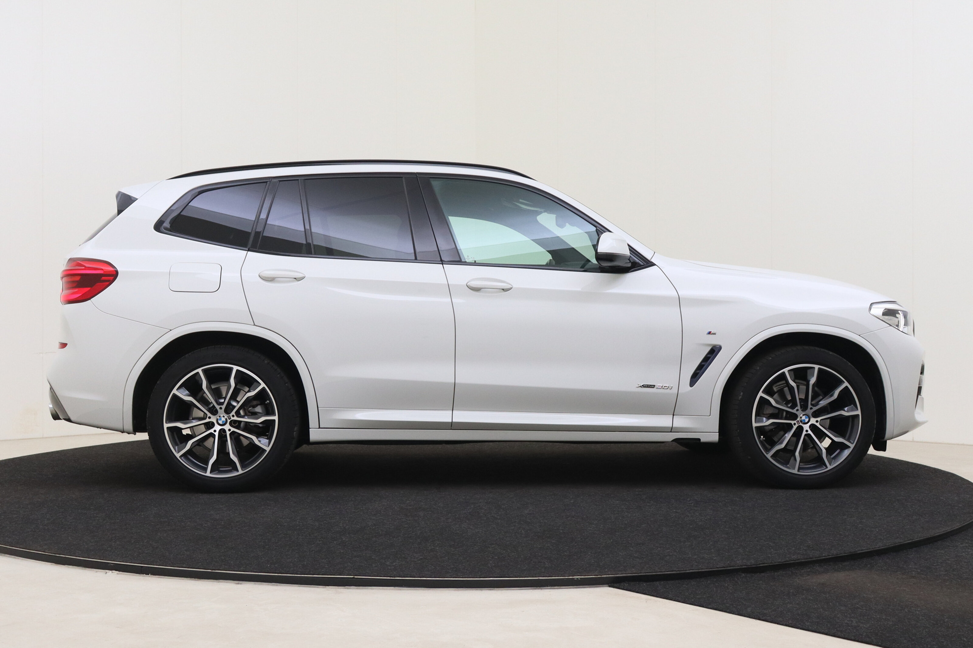 BMW X3 7