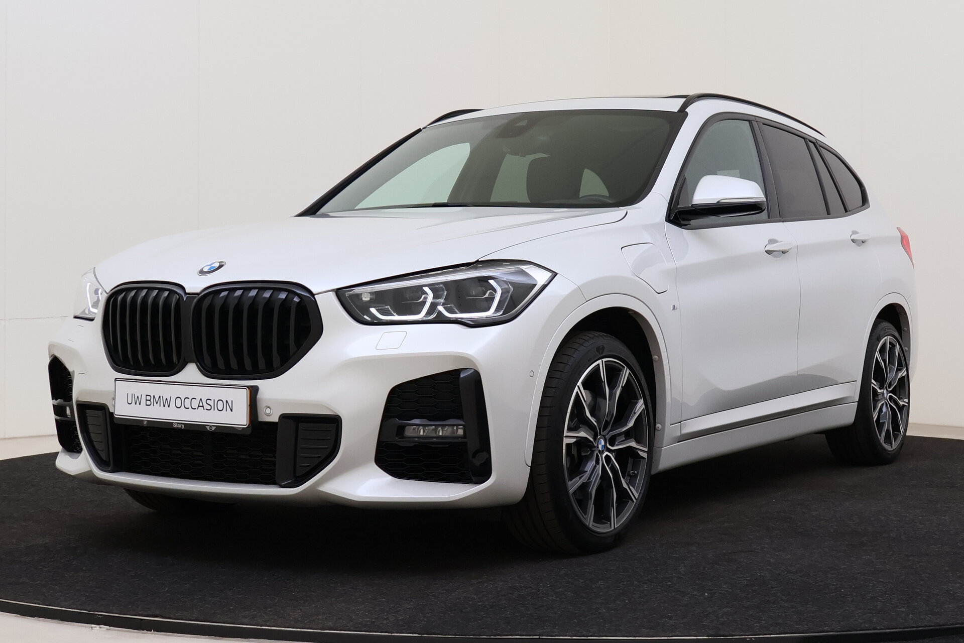 BMW X1 xDrive25e High Executive M Sport Automaat