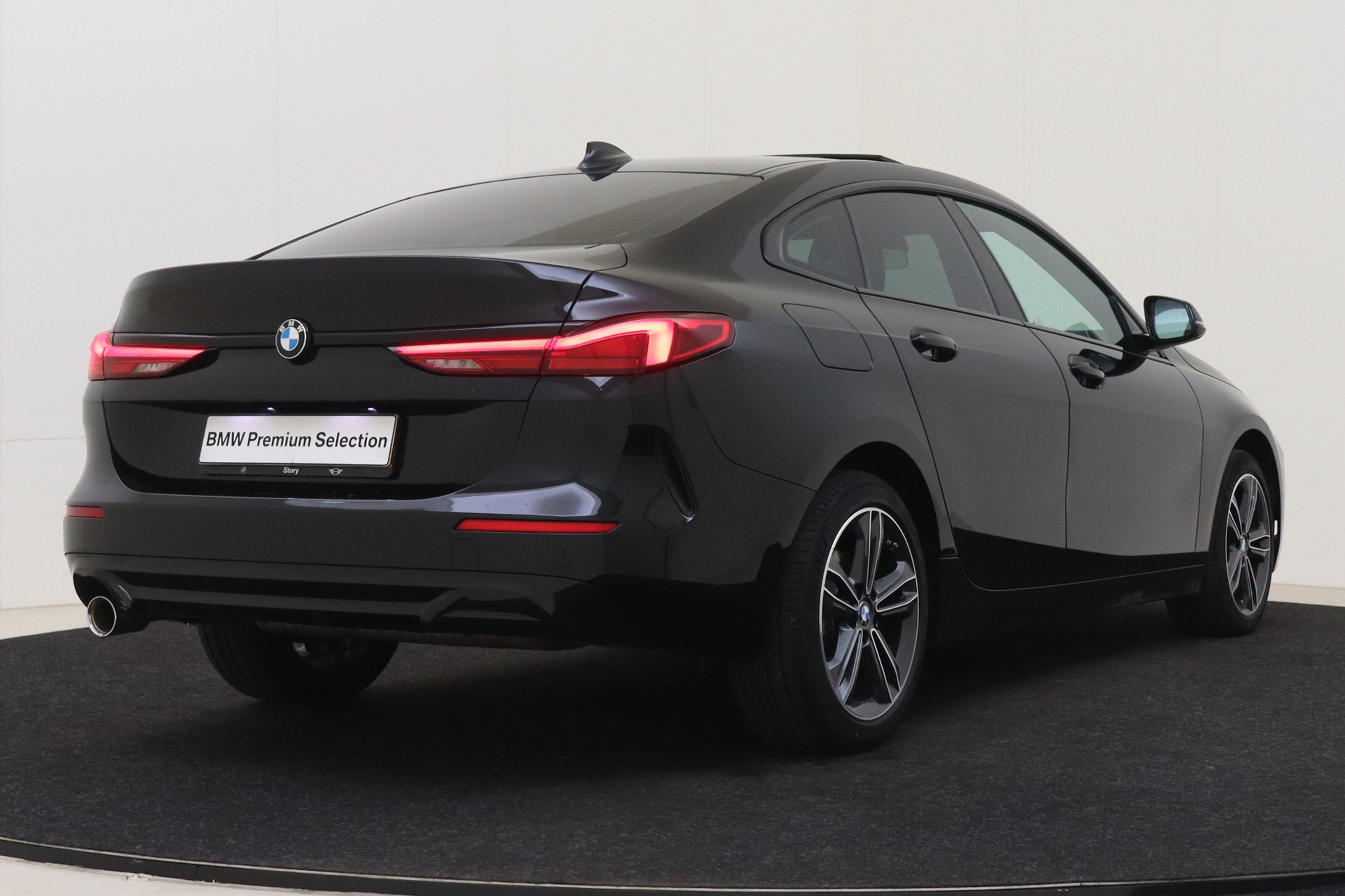 BMW 2 Serie Gran Coupé 218i High Executive Sport Line Automaat