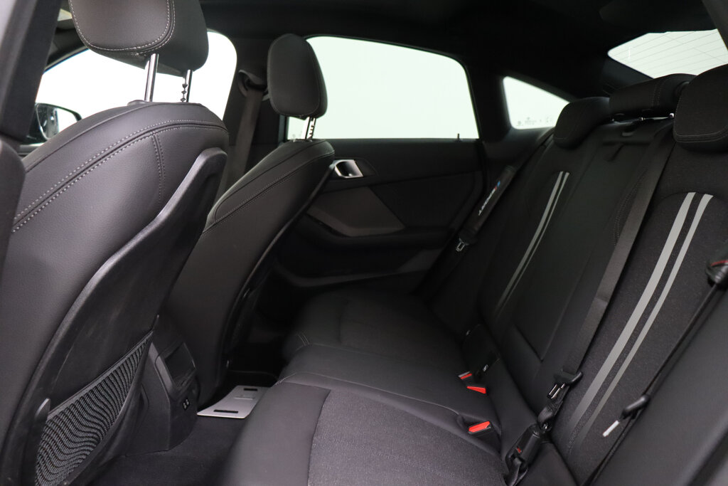 BMW 2 Serie 23