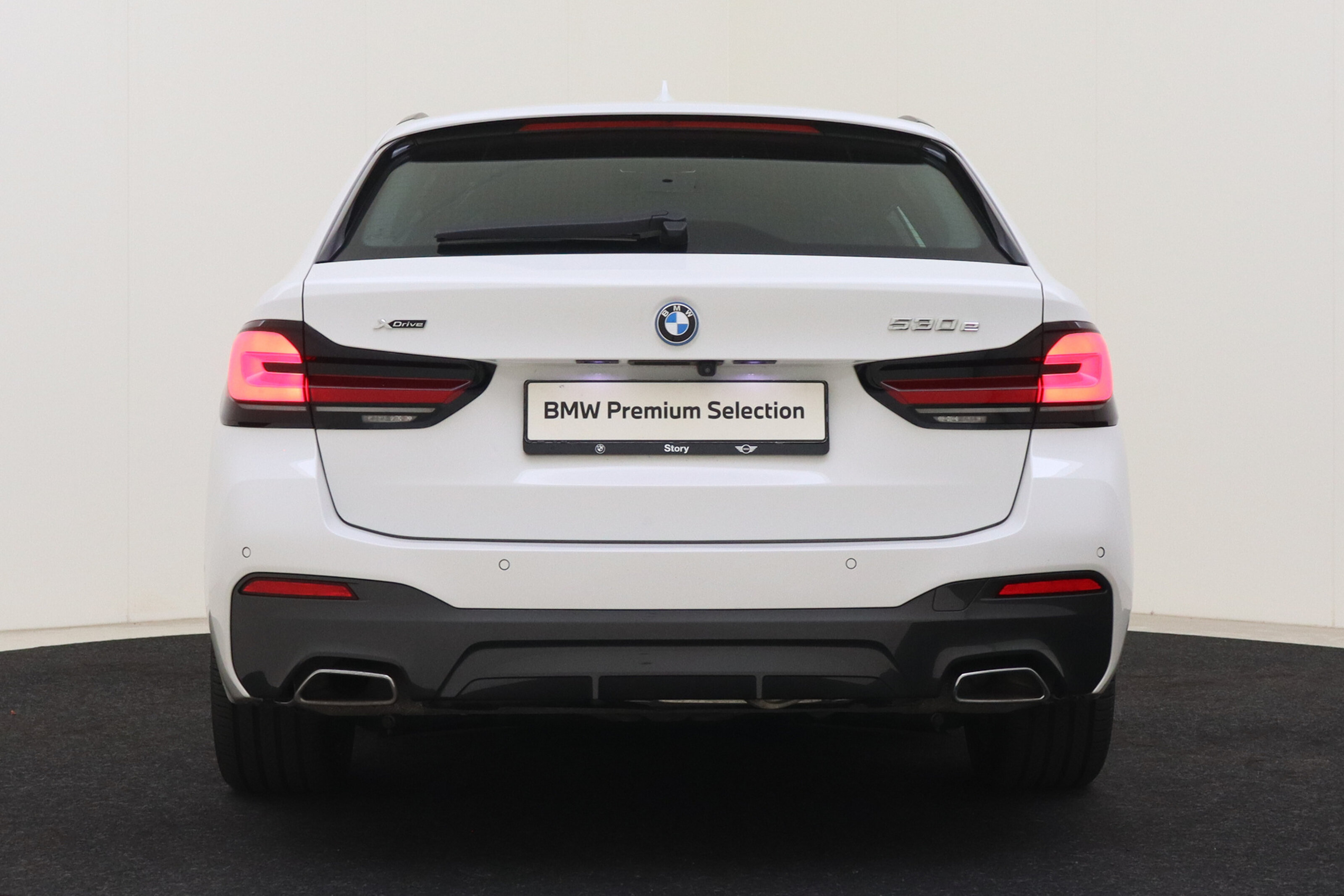 BMW 5 Serie Touring 530e xDrive High Executive M Sport Automaat