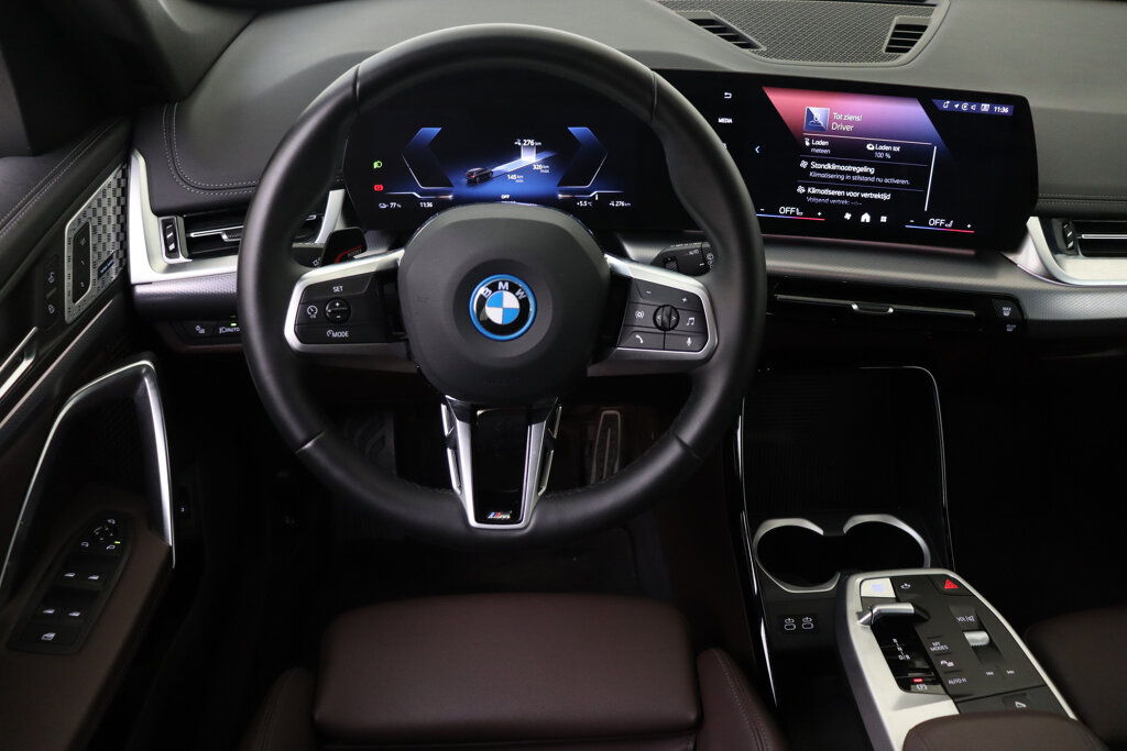BMW iX1 24