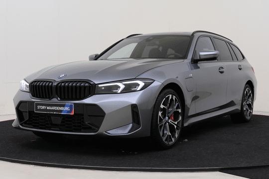 BMW 3 Serie Touring 330e M Sport Automaat