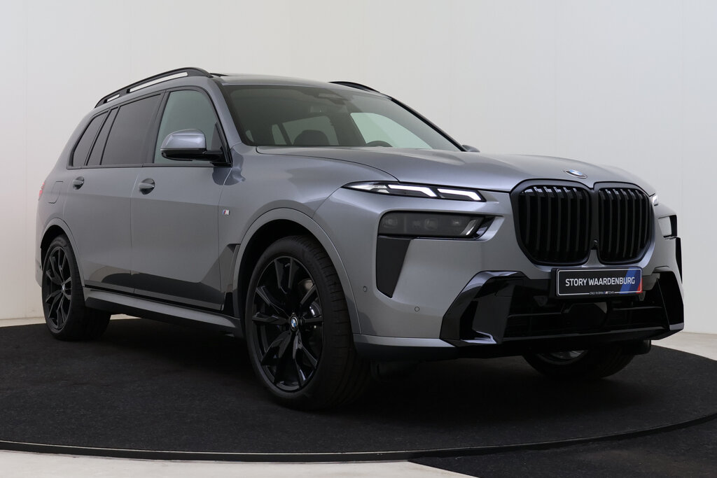 BMW X7 13