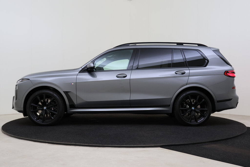 BMW X7 14