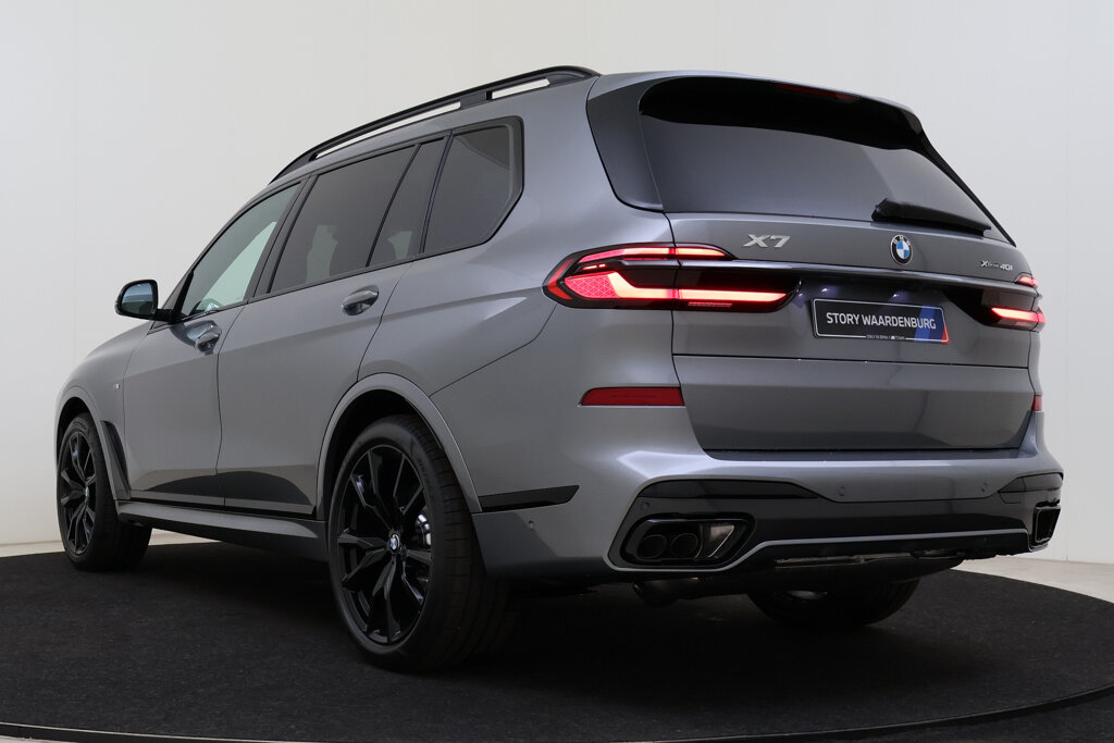BMW X7 15