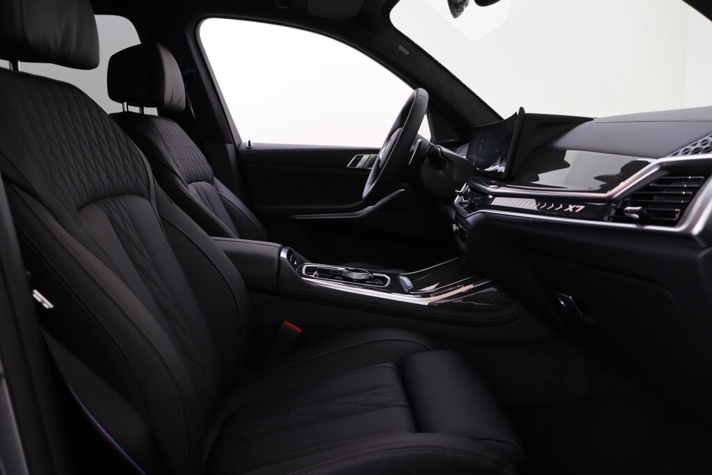 BMW X7 18