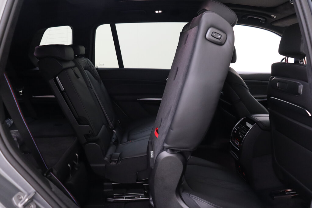 BMW X7 26