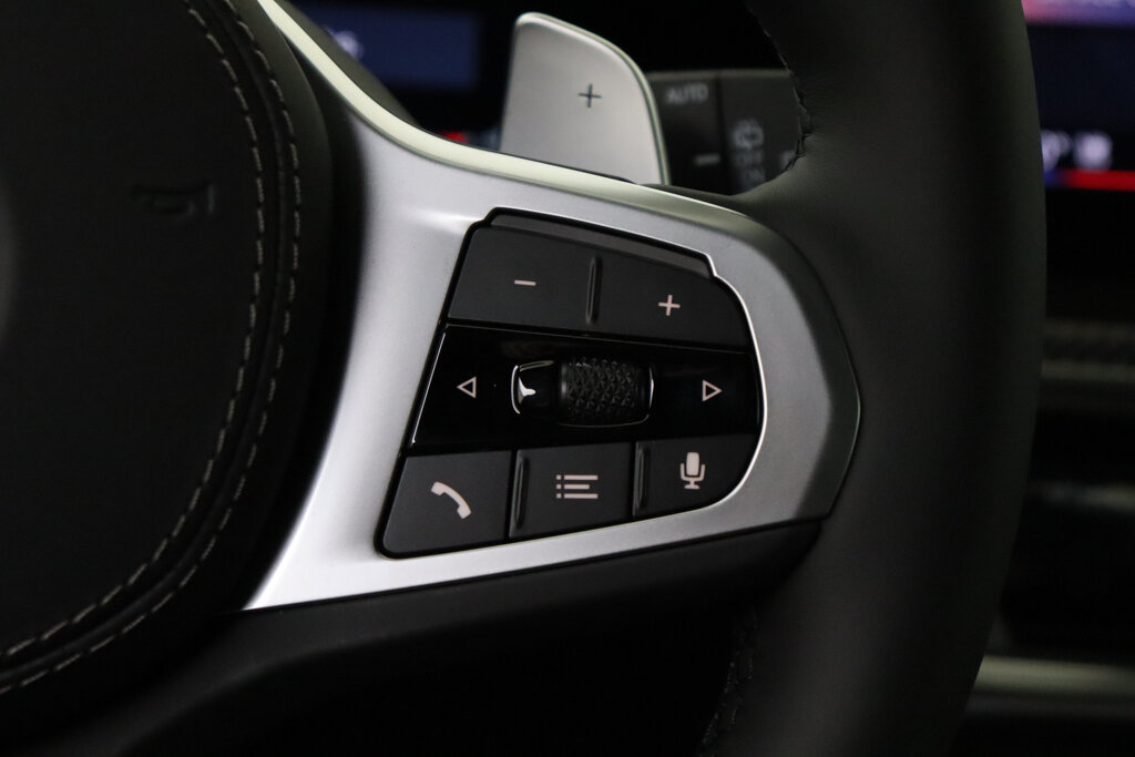 BMW X7 33