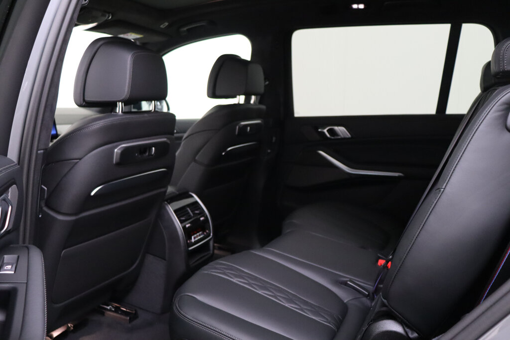 BMW X7 34