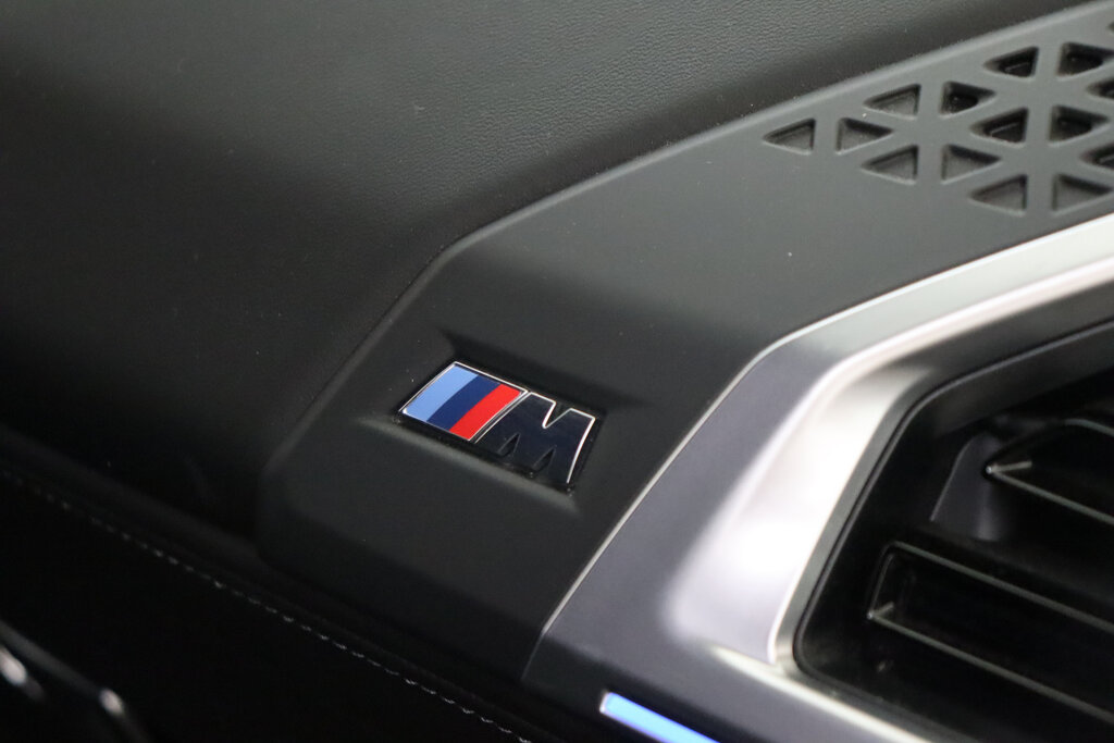 BMW XM 19