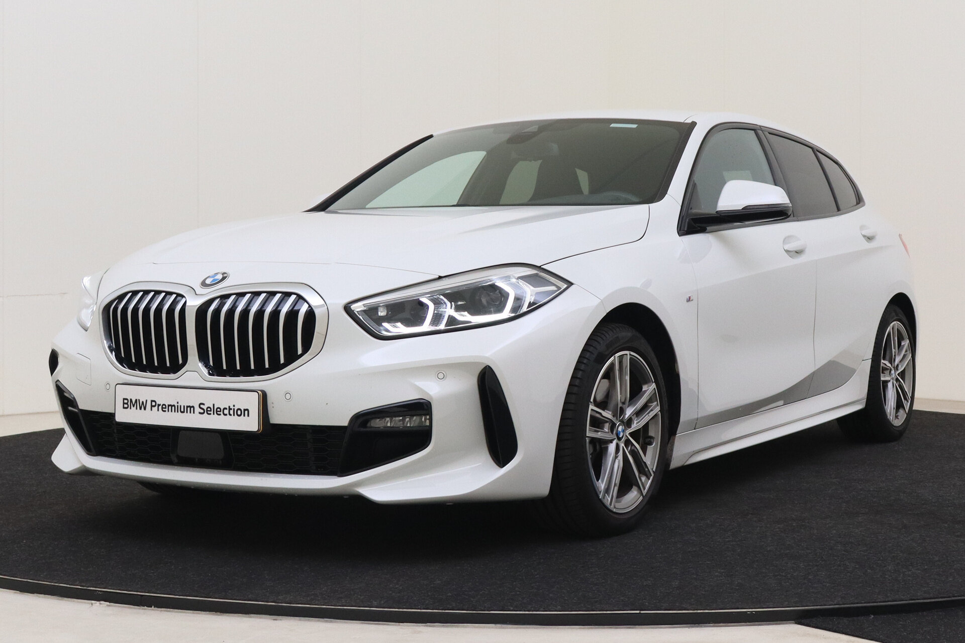 BMW 1 Serie 118i High Executive M Sport Automaat