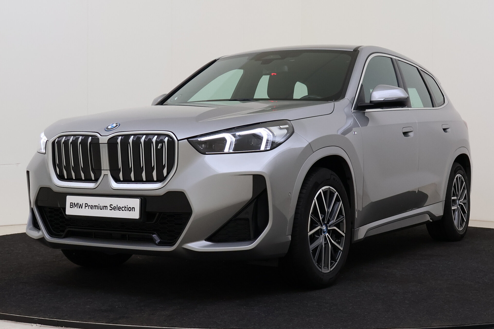 BMW iX1 xDrive30 M Sport Automaat