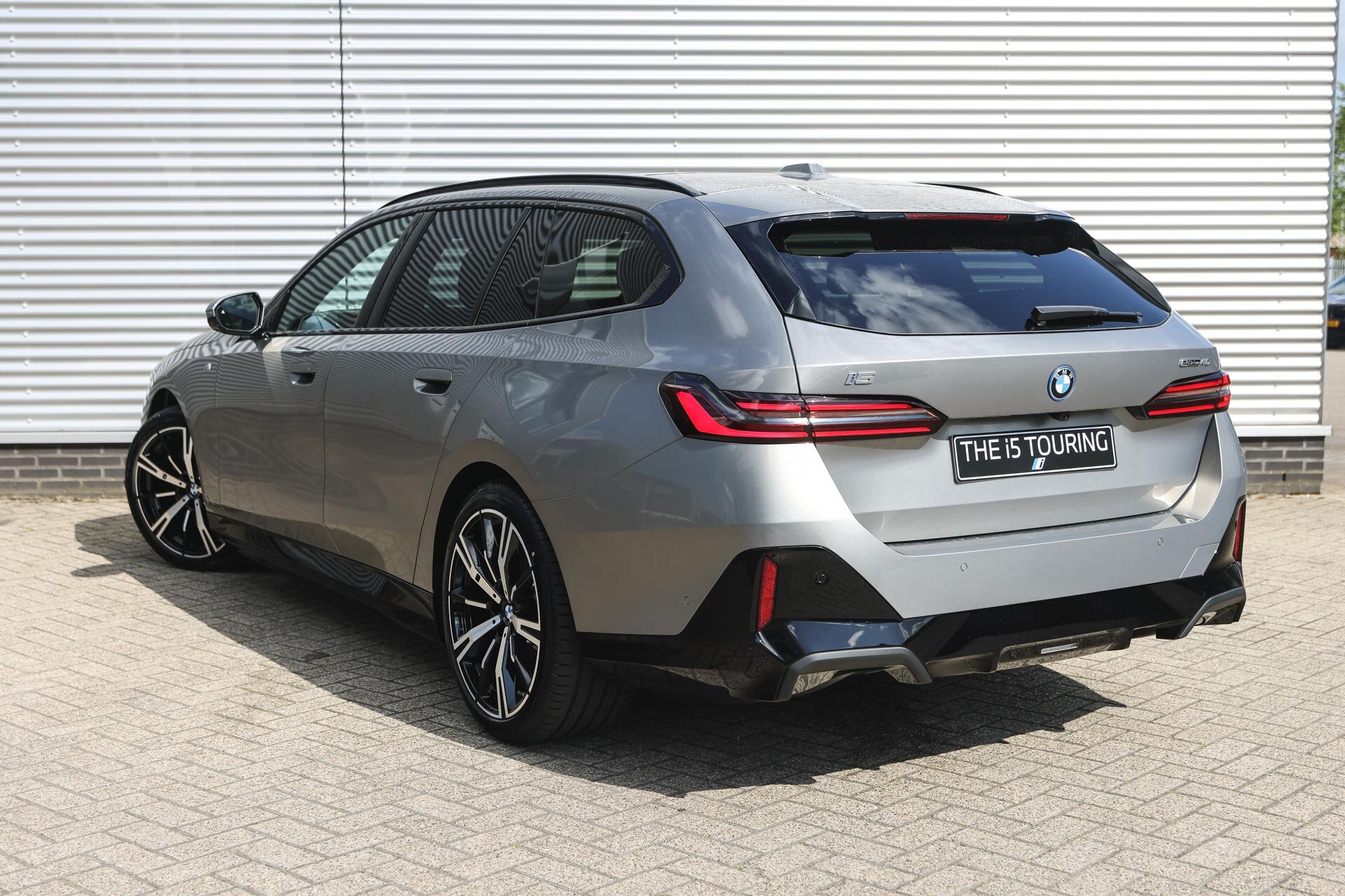 BMW i5 eDrive40 M Sport - Afbeelding 2