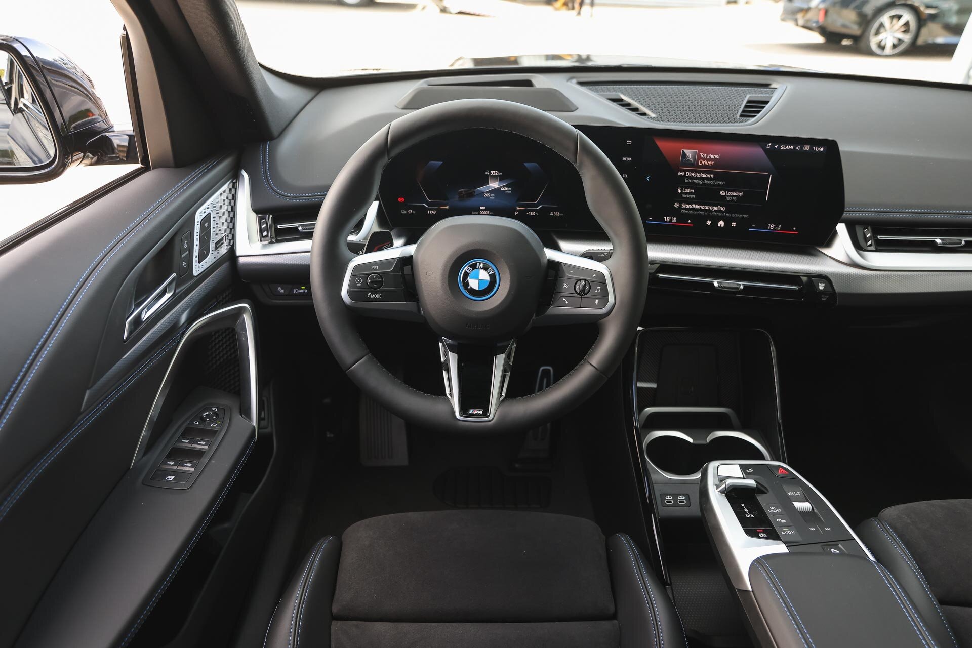 BMW iX1 eDrive20 High Executive M Sport - Afbeelding 3