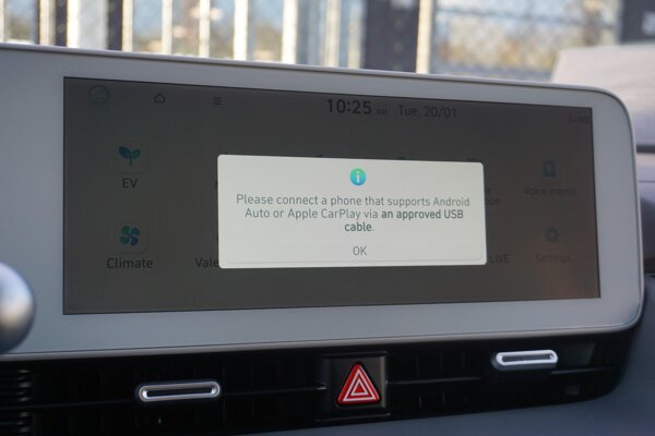 Apple Carplay/Android Auto