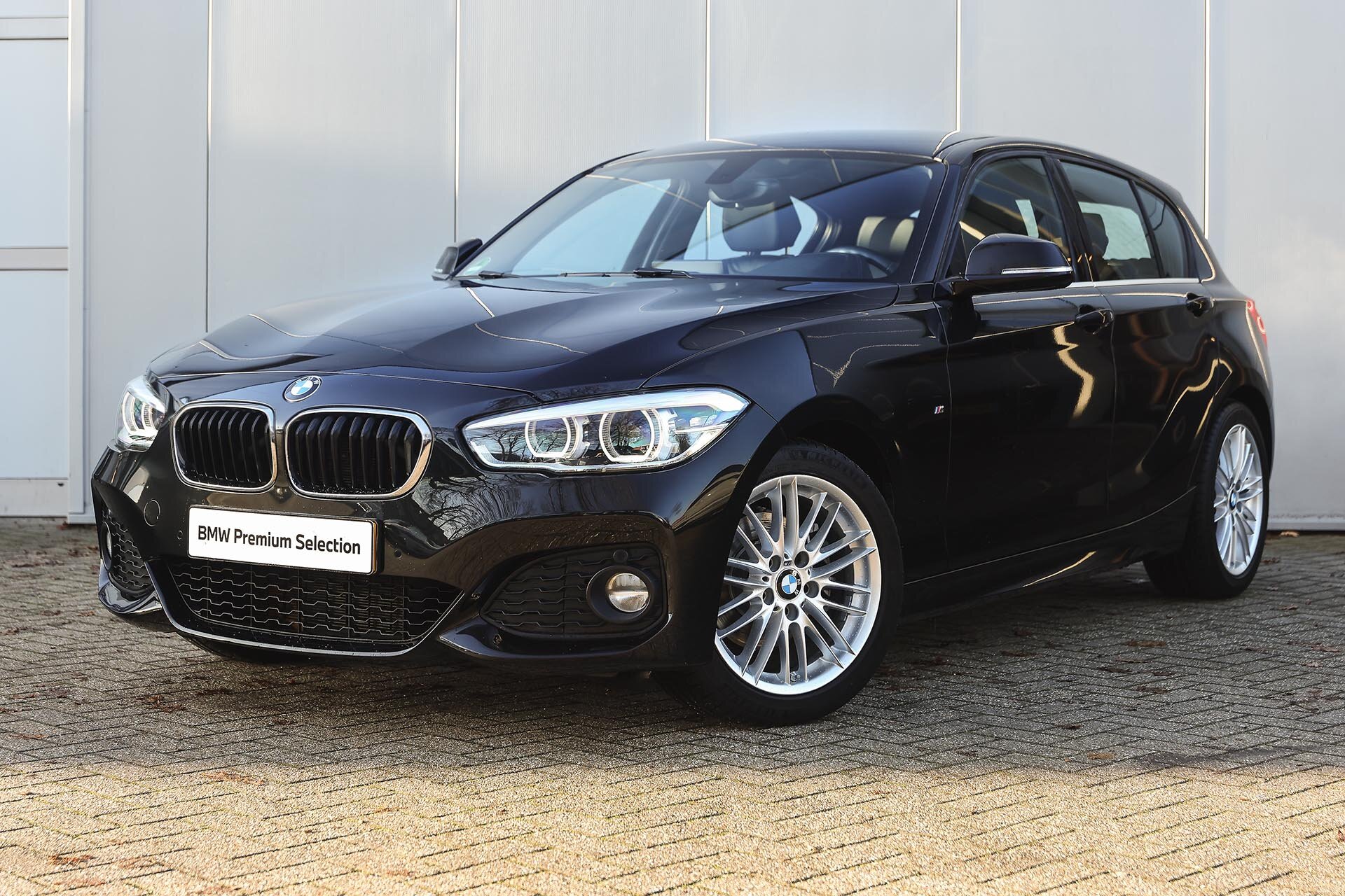 BMW 1 Serie 120i High Executive M Sport Automaat