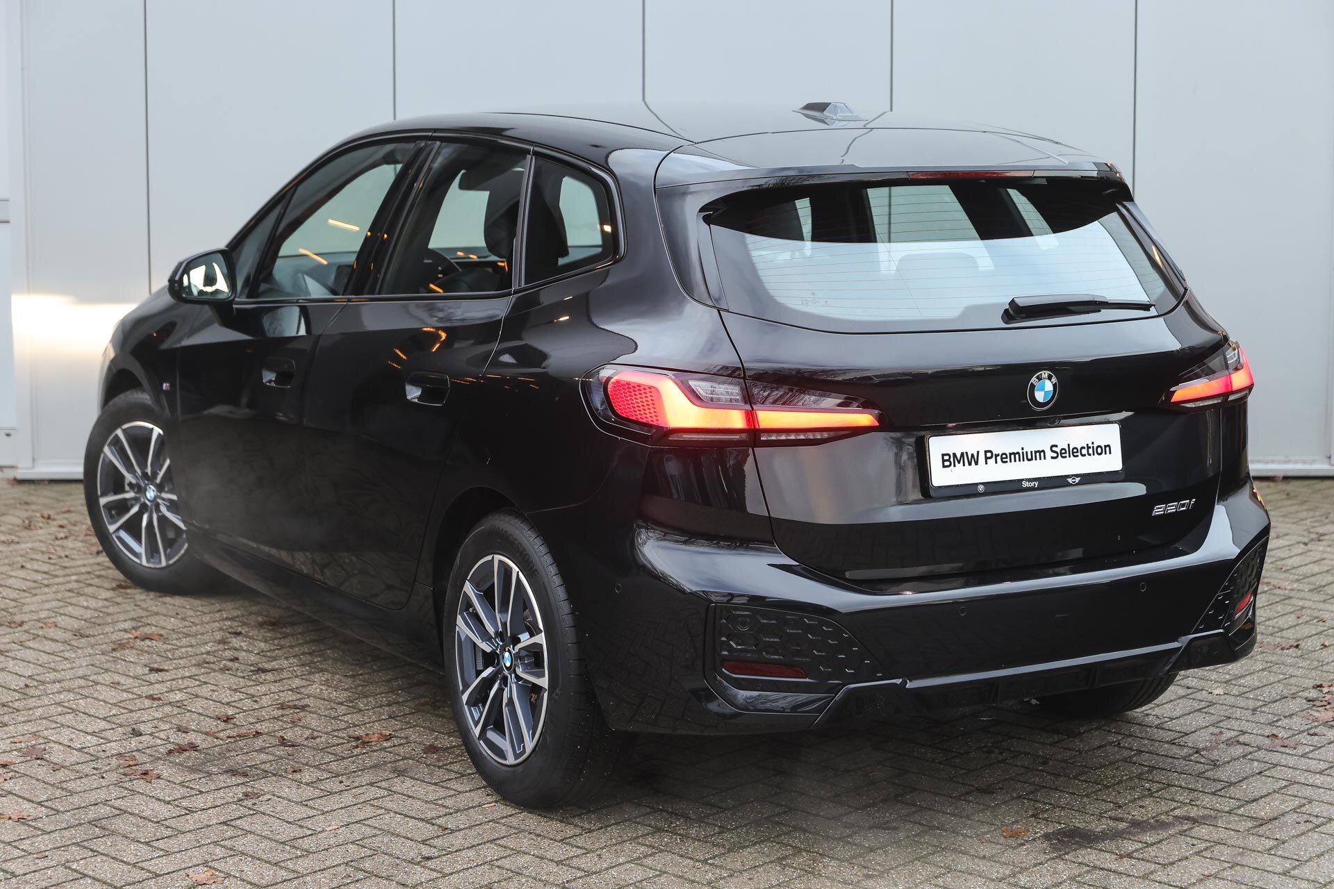 BMW 2 Serie Active Tourer 220i M Sport Automaat - Afbeelding 2
