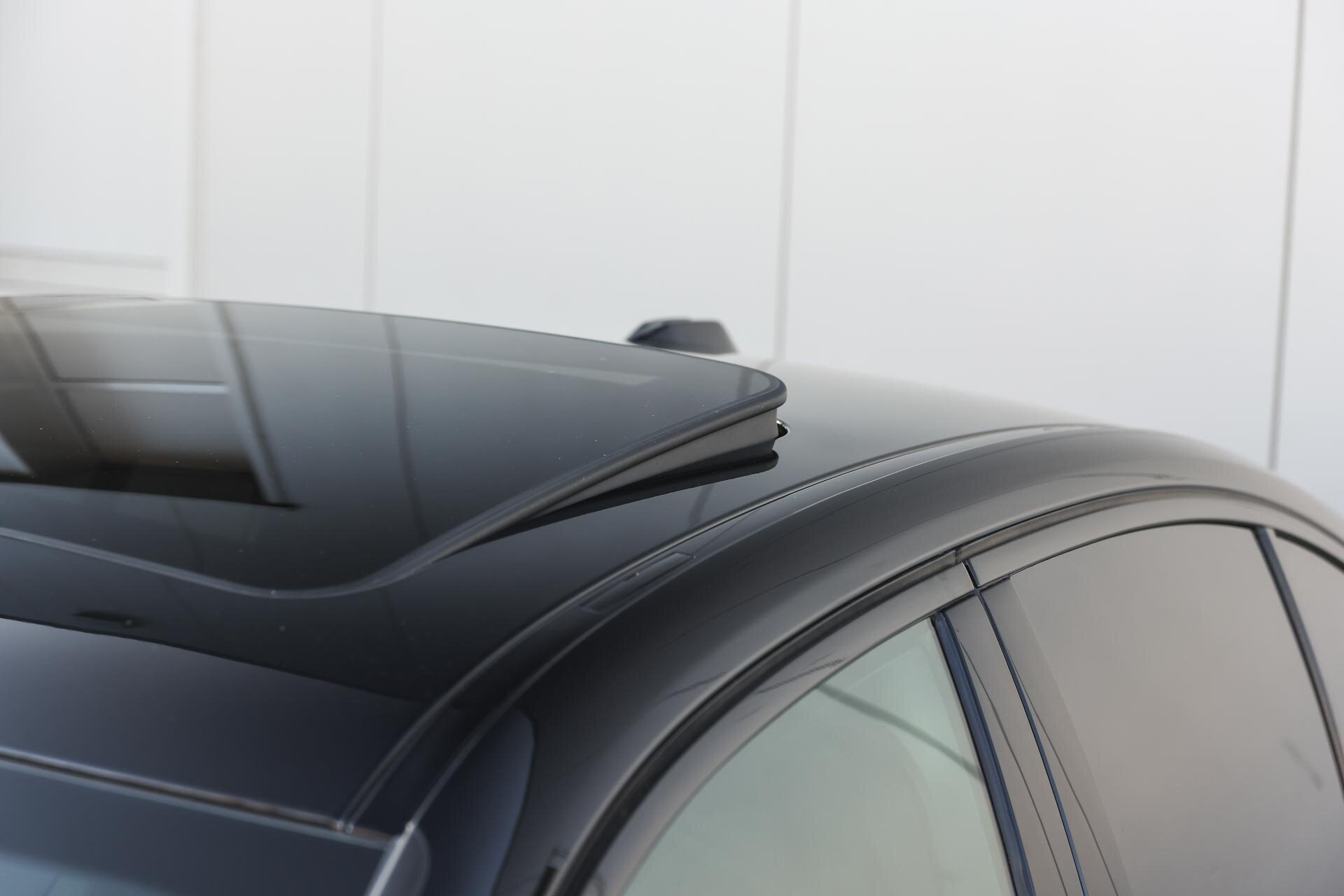 BMW 3 Serie 330e High Executive M Sport Automaat - Afbeelding 5