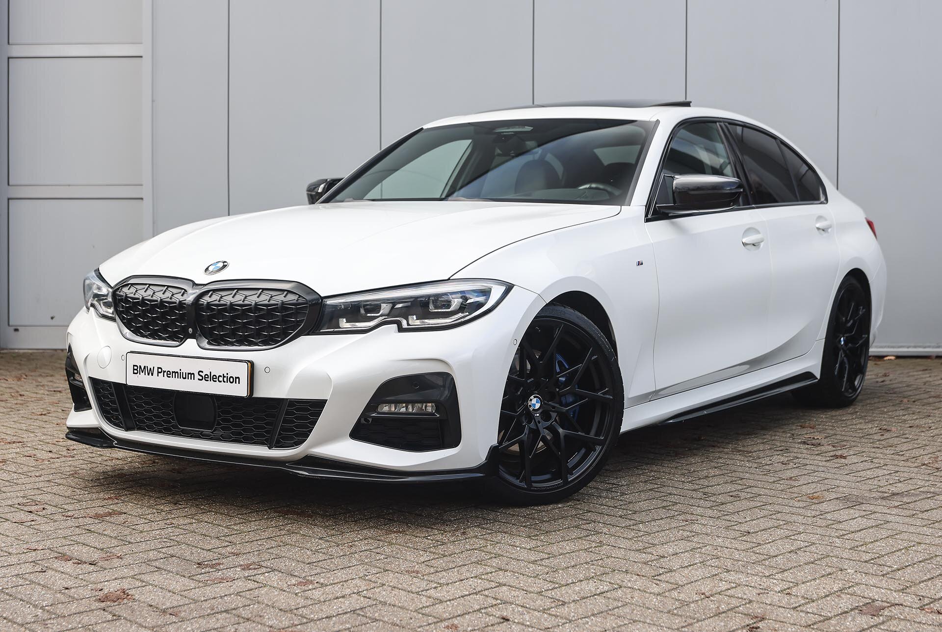 BMW 3 Serie 330i High Executive M Sport Automaat