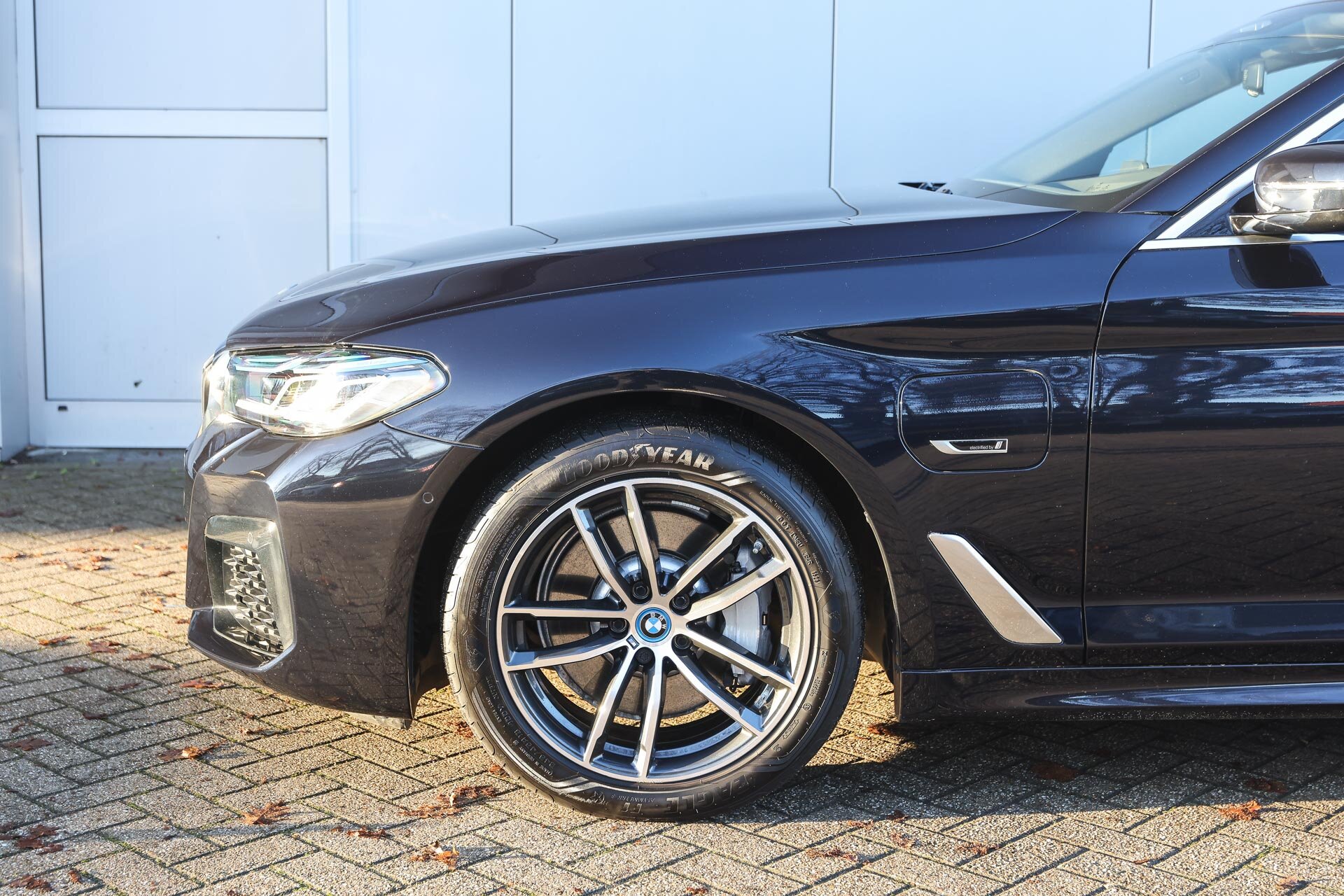 BMW 5 Serie Touring 530e xDrive High Executive M Sport Automaat - Afbeelding 4