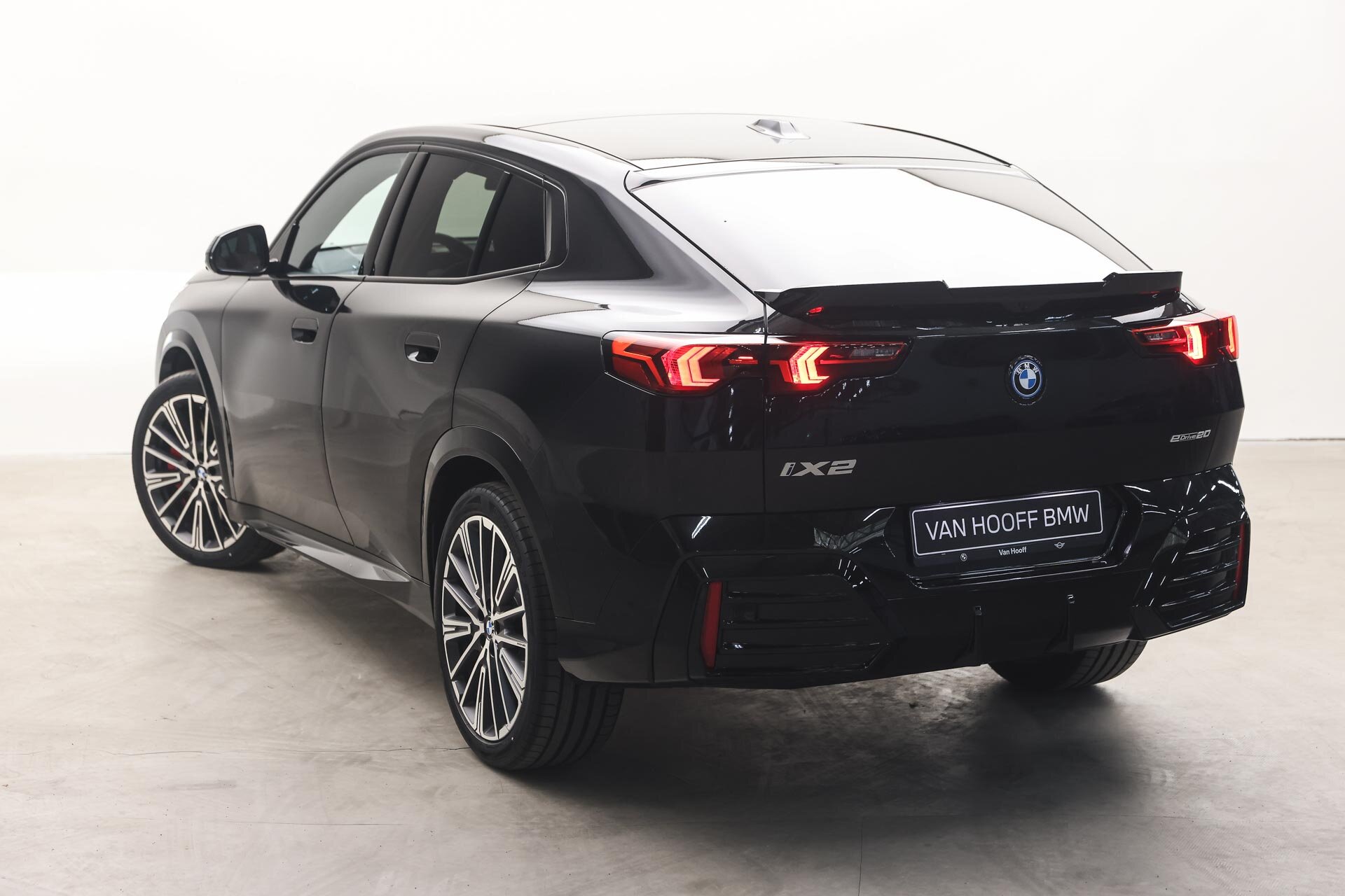 BMW iX2 eDrive20 M Sport - Afbeelding 2