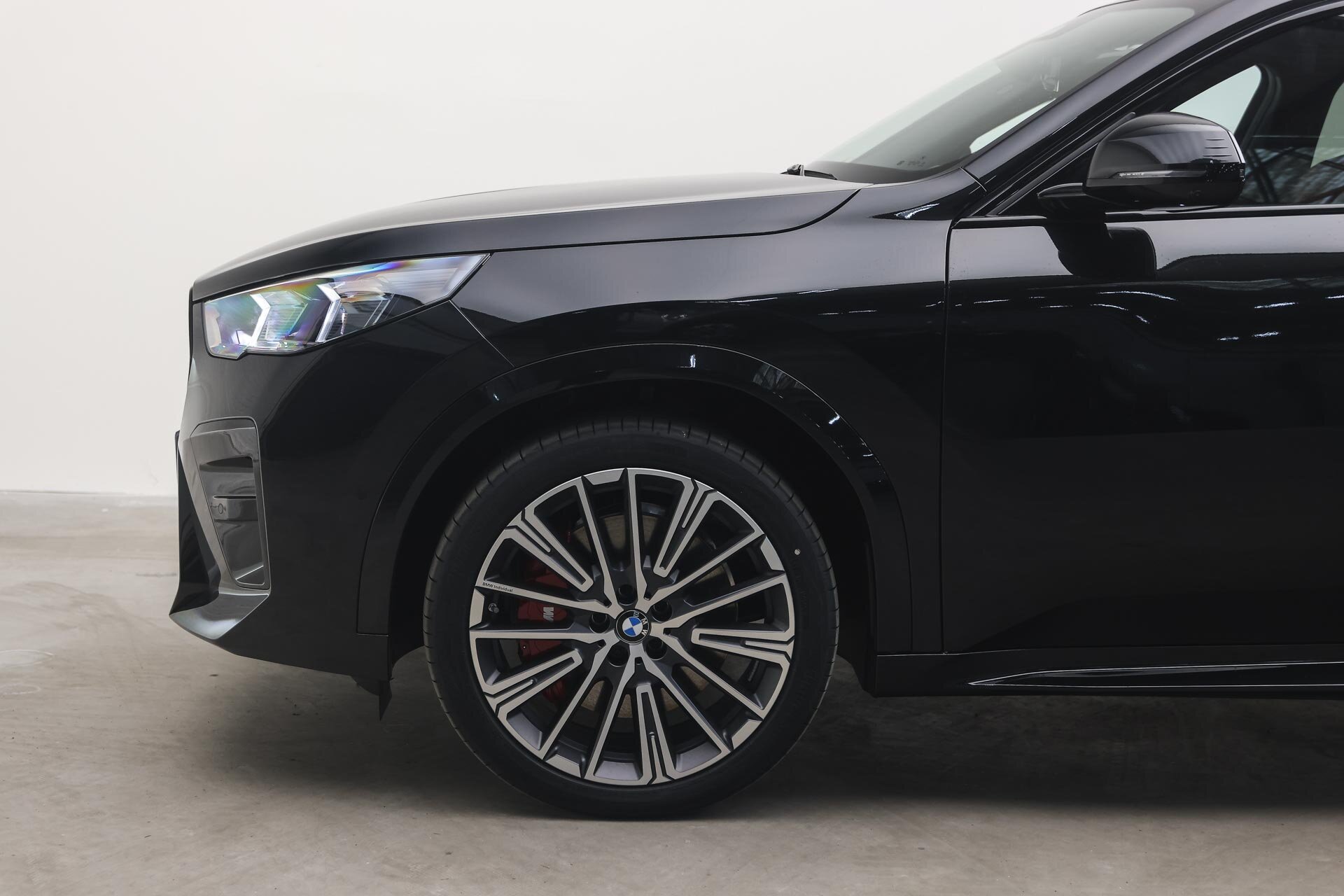 BMW iX2 eDrive20 M Sport - Afbeelding 4