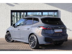 BMW 2 Serie 225e xDrive Active Tourer - Afbeelding 2