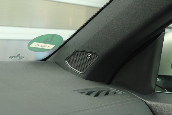 High-end sound system "Beats"