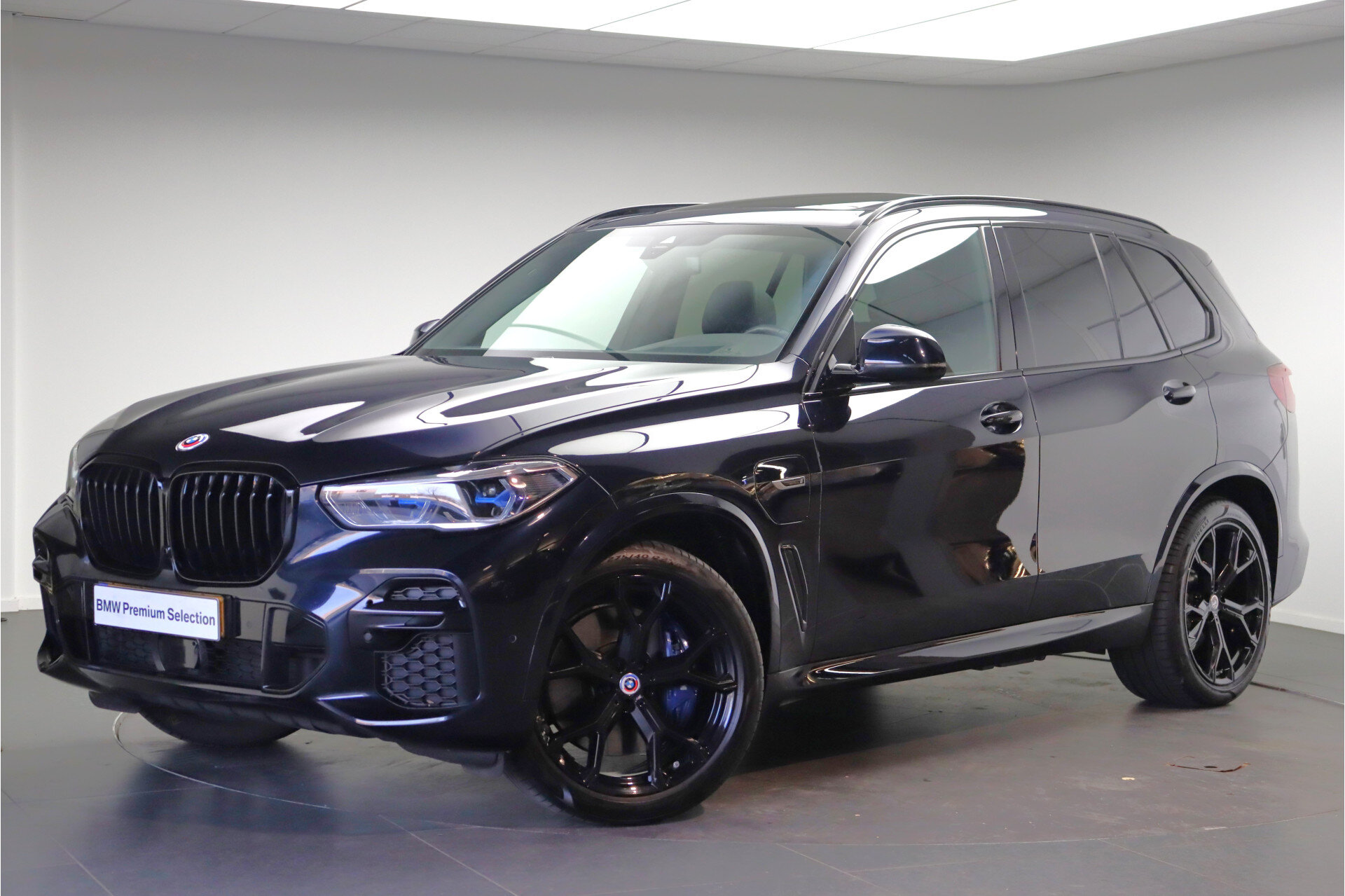 BMW X5 xDrive45e High Executive M Sport Automaat